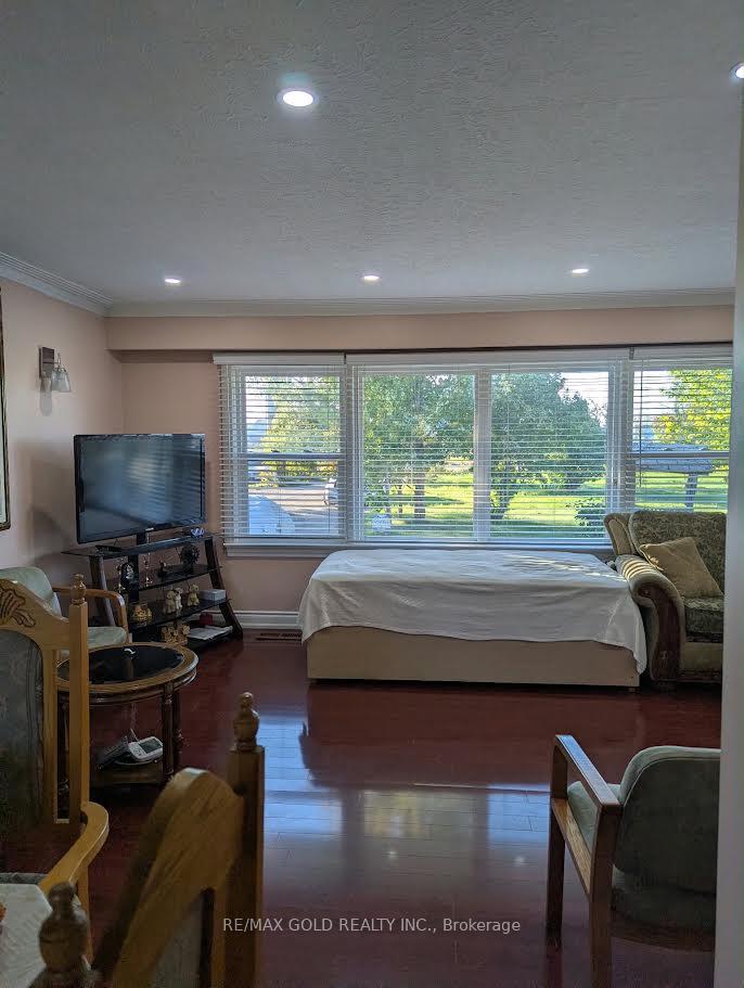 Photo 8 of 9800 Britannia Road, Milton, Bowes — HOMEH