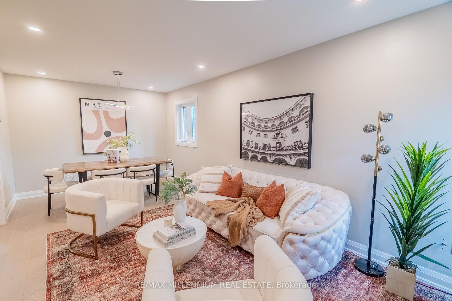 Photo 3 of 70 Fry Crescent, Clarington, Bowmanville — HOMEH