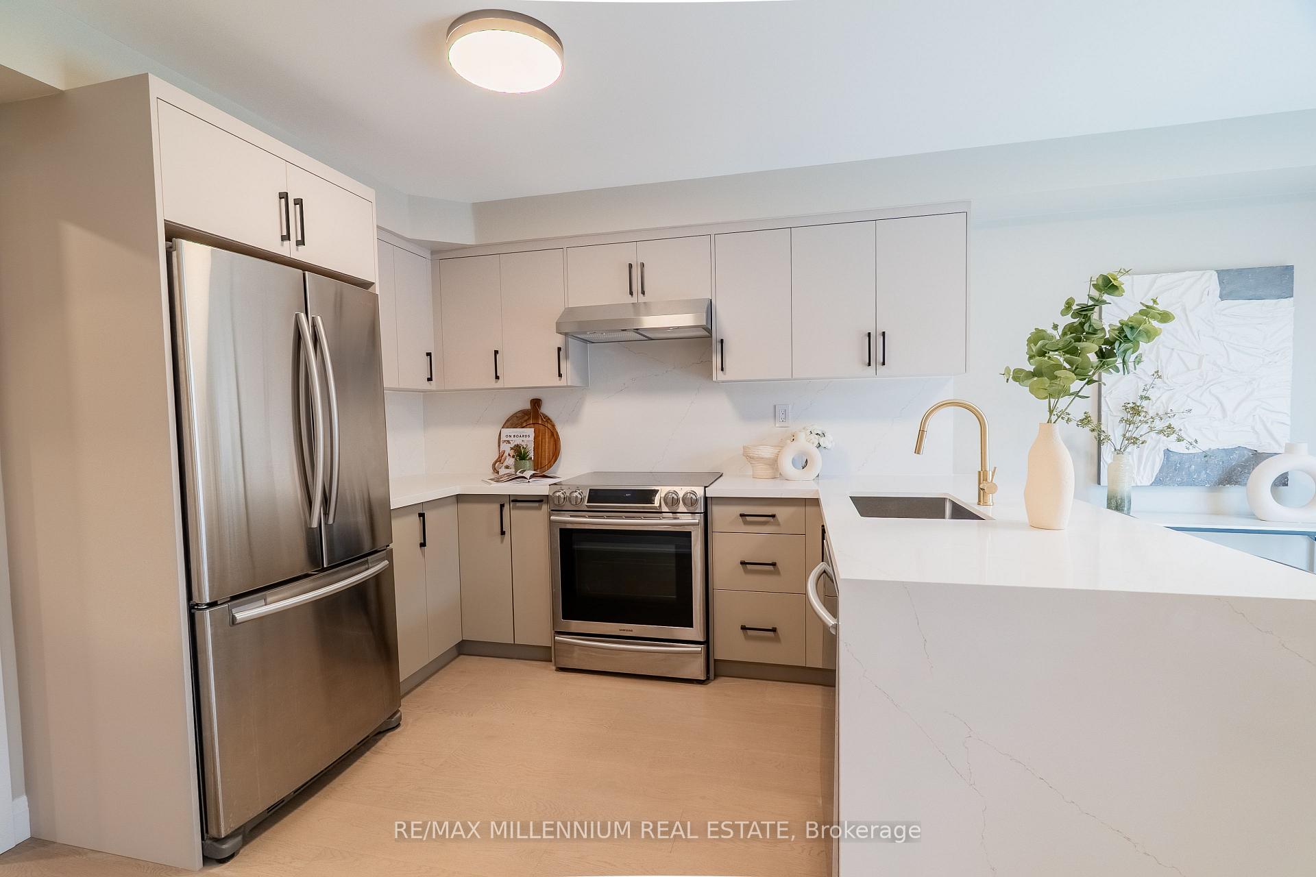 Photo 7 of 70 Fry Crescent, Clarington, Bowmanville — HOMEH