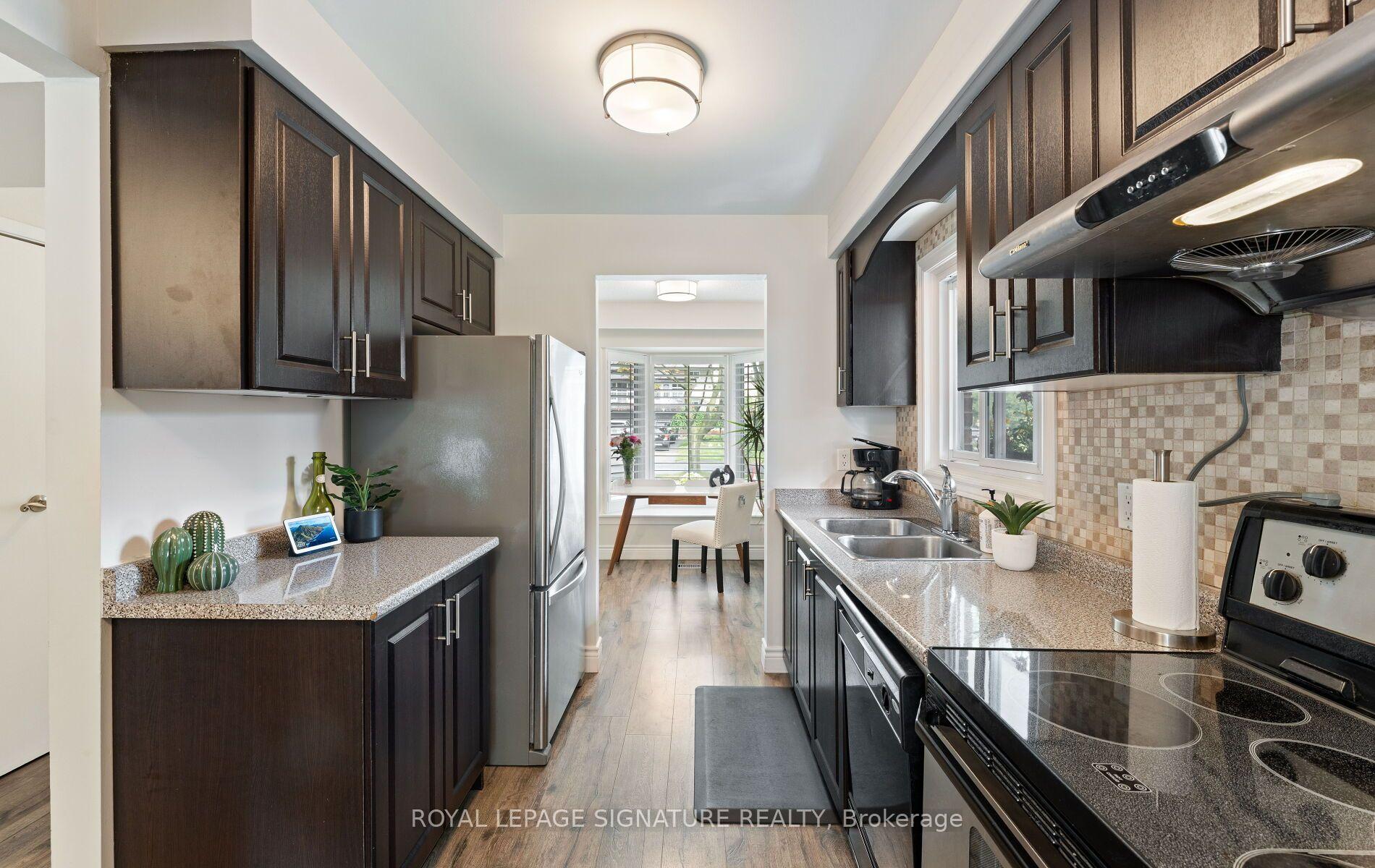 Photo 11 of 4045 Taffey Crescent, Mississauga, Erin Mills — HOMEH