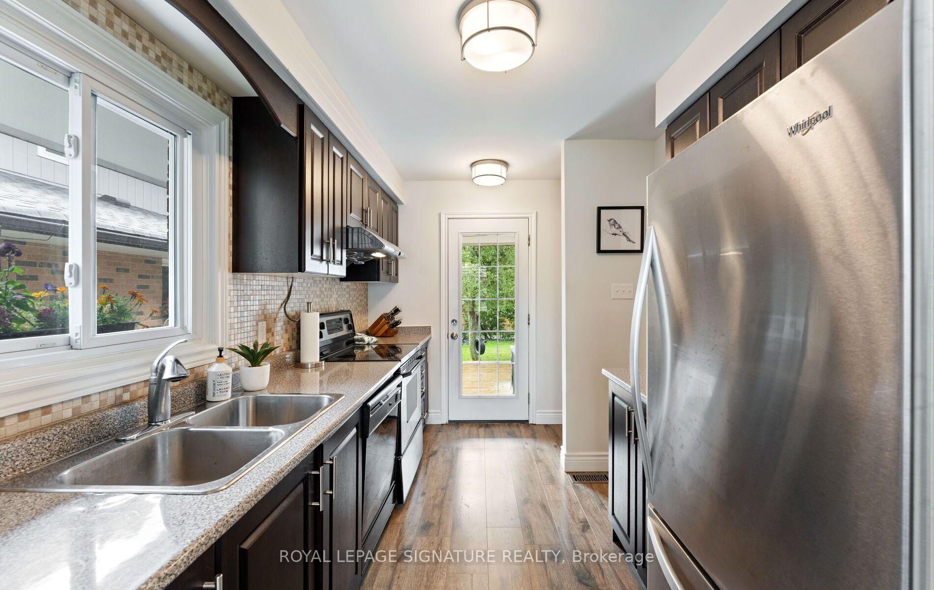 Photo 12 of 4045 Taffey Crescent, Mississauga, Erin Mills — HOMEH