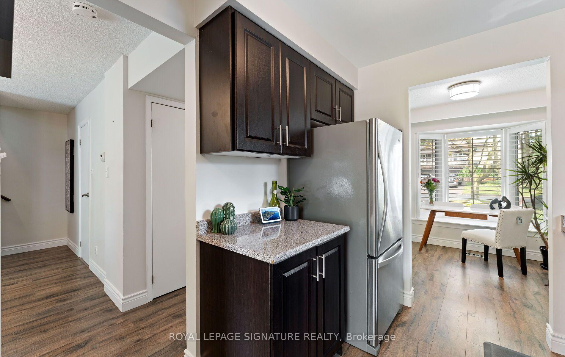Photo 14 of 4045 Taffey Crescent, Mississauga, Erin Mills — HOMEH