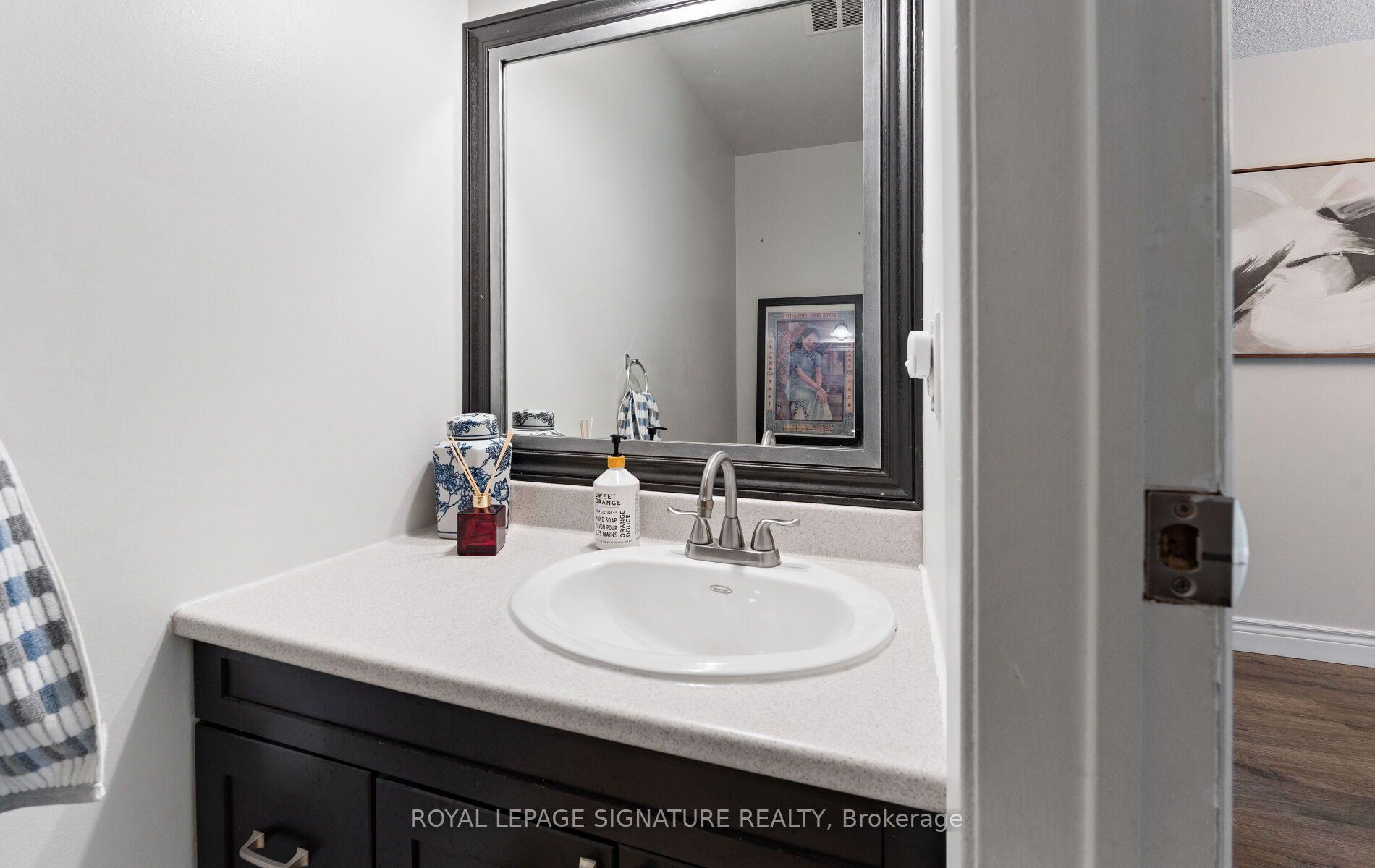Photo 18 of 4045 Taffey Crescent, Mississauga, Erin Mills — HOMEH