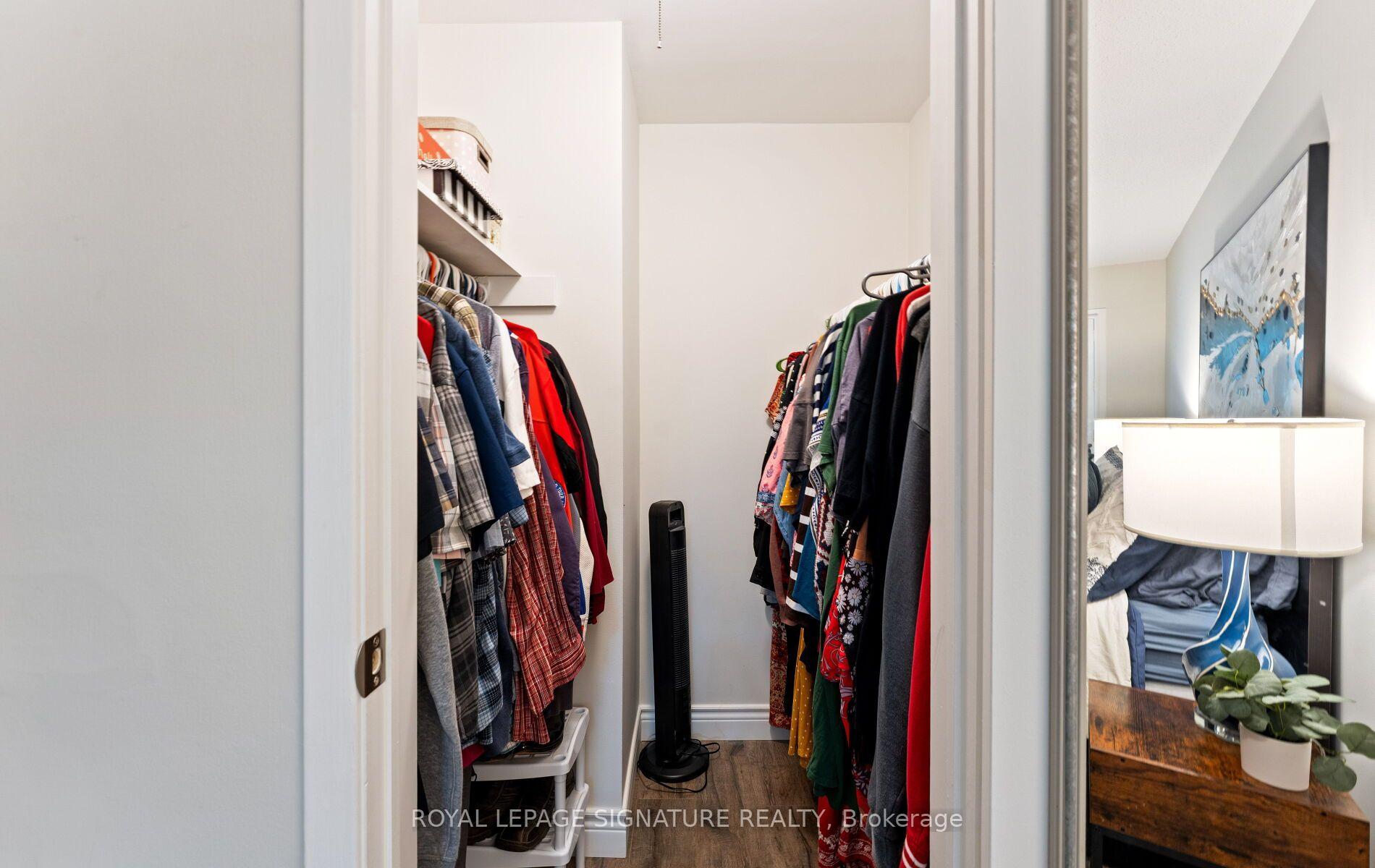 Photo 24 of 4045 Taffey Crescent, Mississauga, Erin Mills — HOMEH