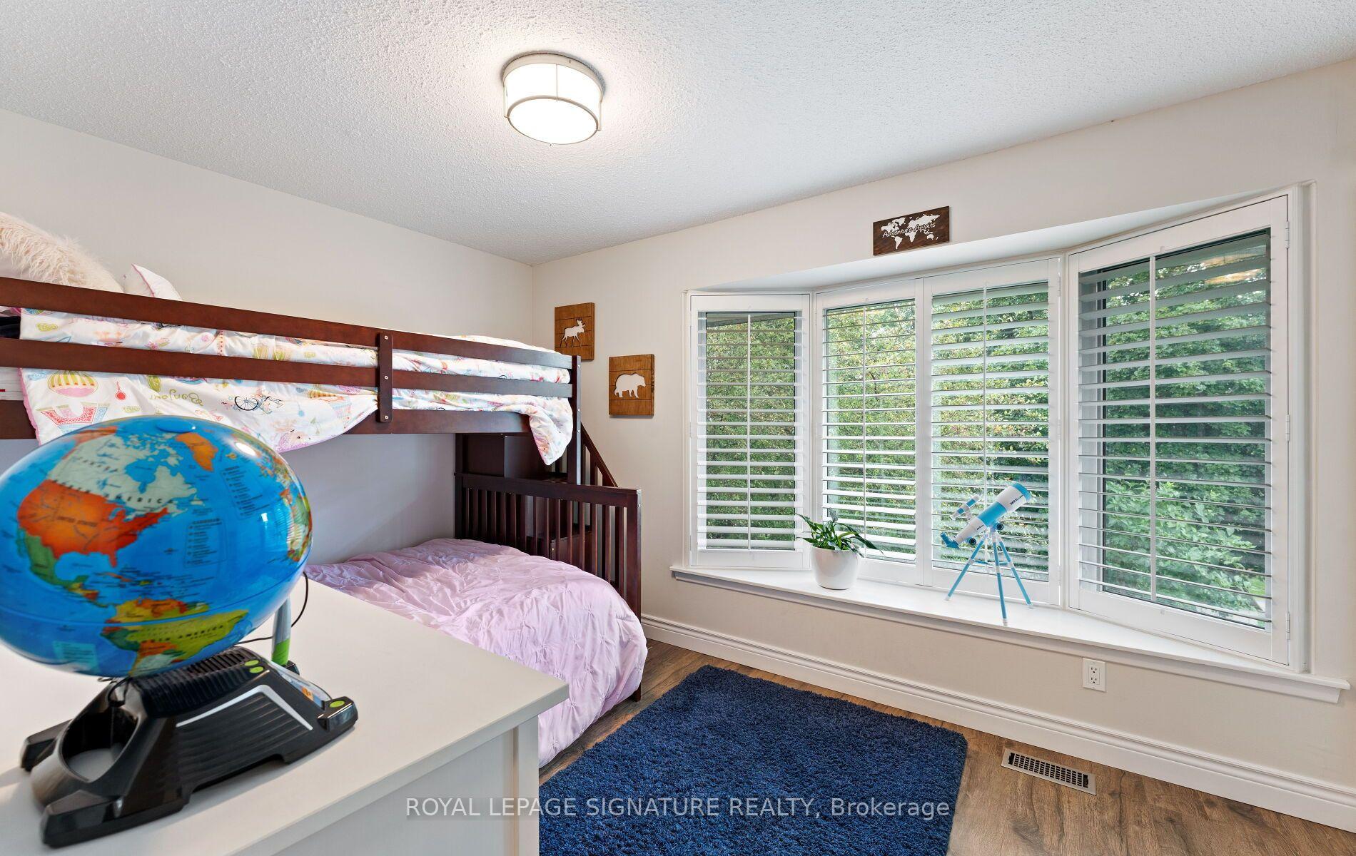 Photo 25 of 4045 Taffey Crescent, Mississauga, Erin Mills — HOMEH