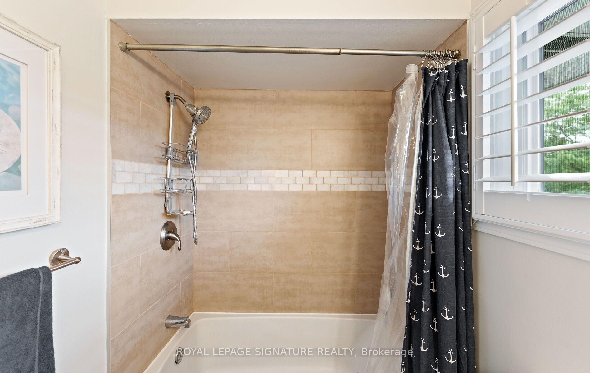 Photo 32 of 4045 Taffey Crescent, Mississauga, Erin Mills — HOMEH
