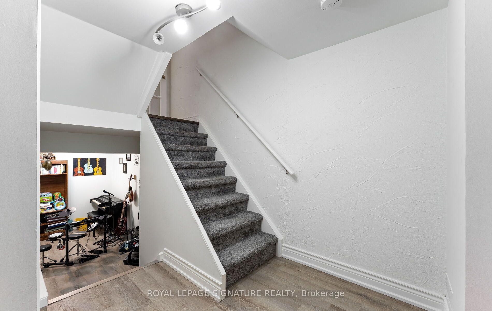 Photo 34 of 4045 Taffey Crescent, Mississauga, Erin Mills — HOMEH