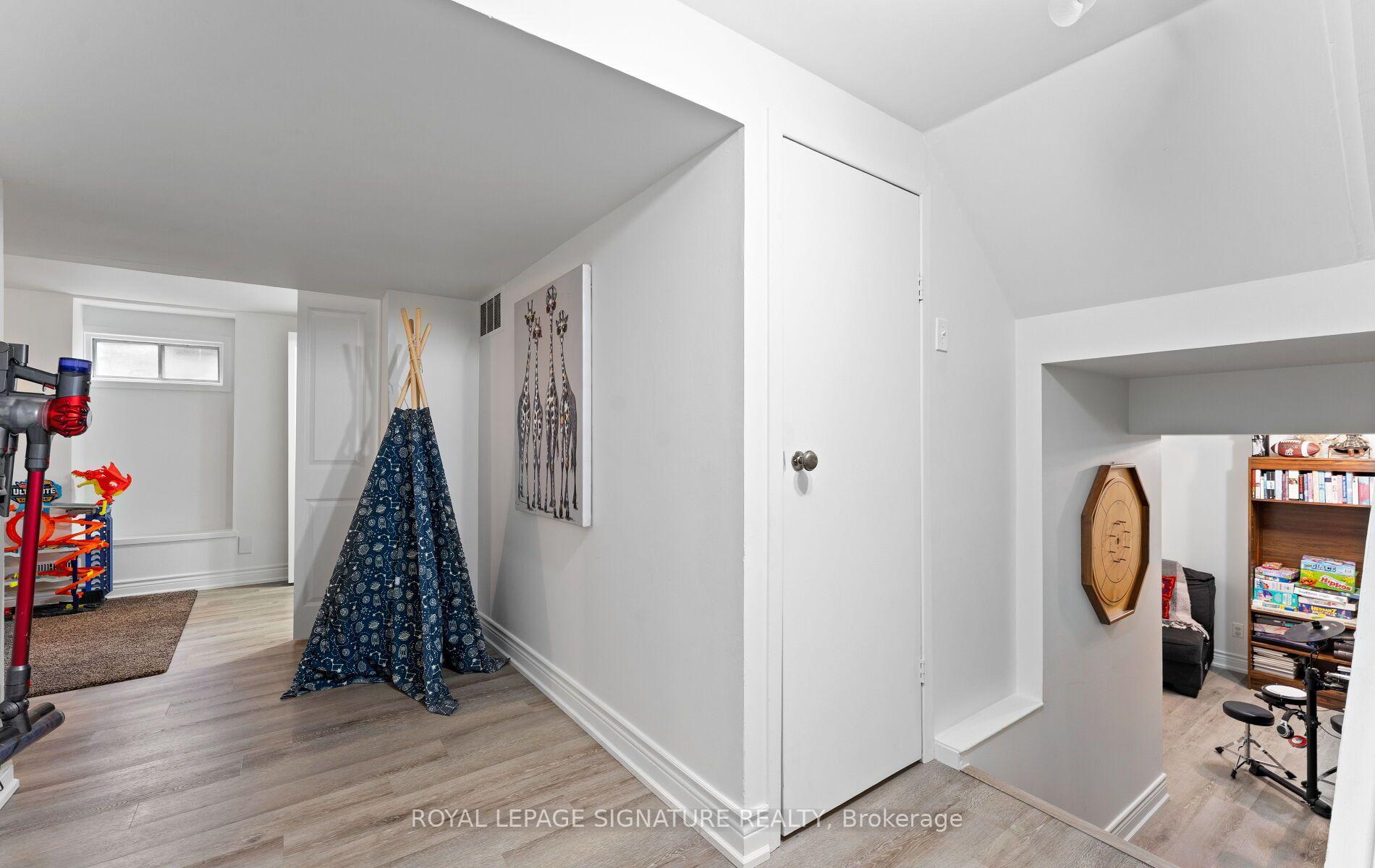 Photo 35 of 4045 Taffey Crescent, Mississauga, Erin Mills — HOMEH