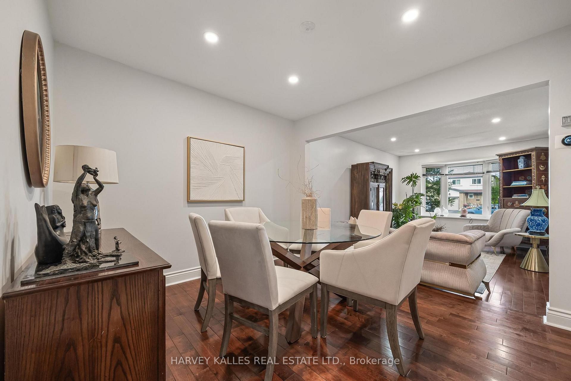 Photo 7 of 221 Snowshoe Crescent, Markham, German Mills — HOMEH