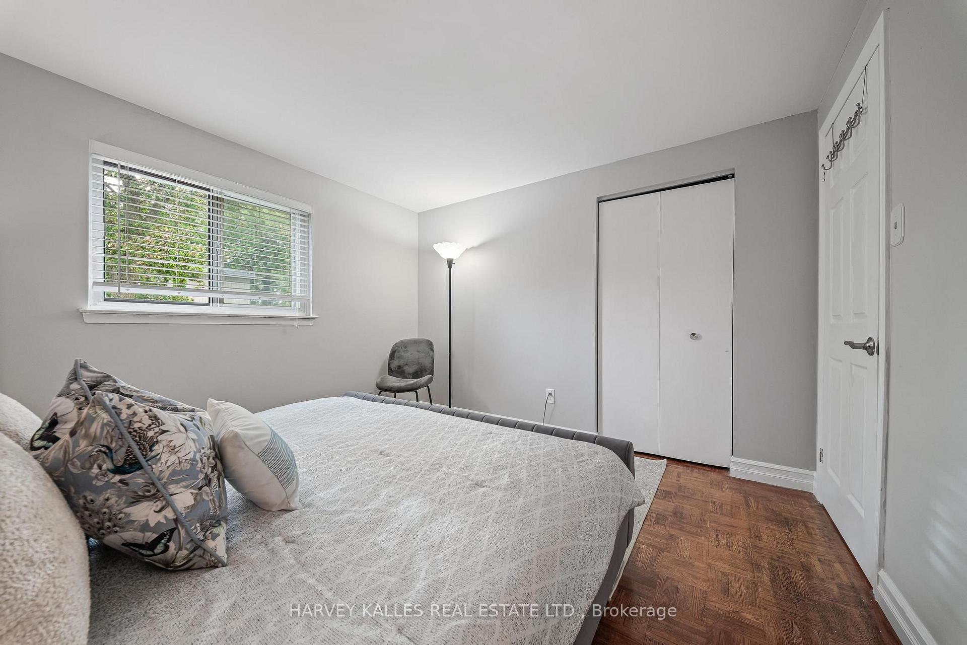 Photo 22 of 221 Snowshoe Crescent, Markham, German Mills — HOMEH