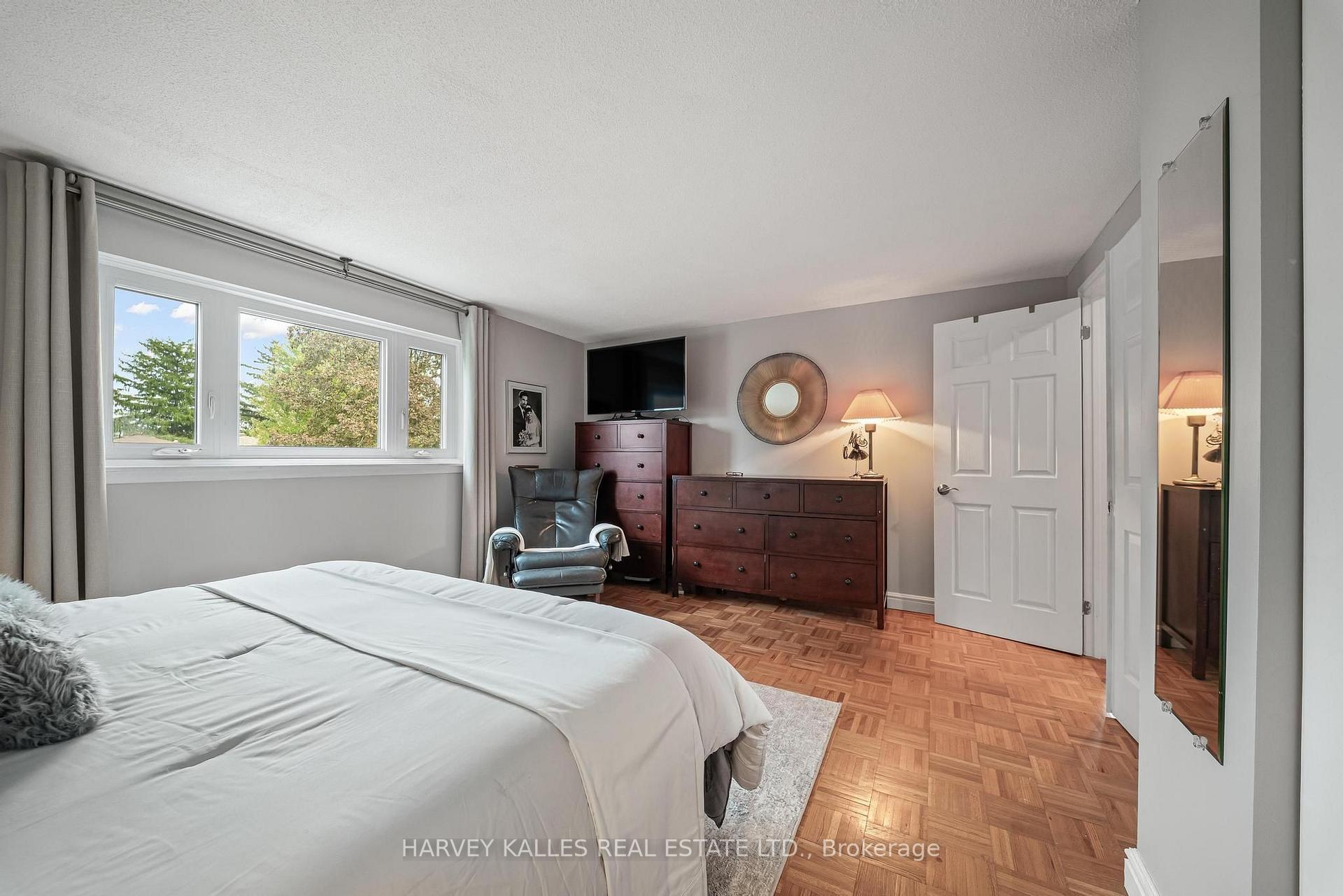 Photo 30 of 221 Snowshoe Crescent, Markham, German Mills — HOMEH