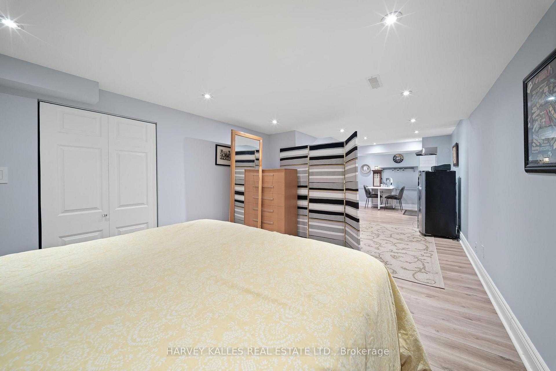 Photo 34 of 221 Snowshoe Crescent, Markham, German Mills — HOMEH