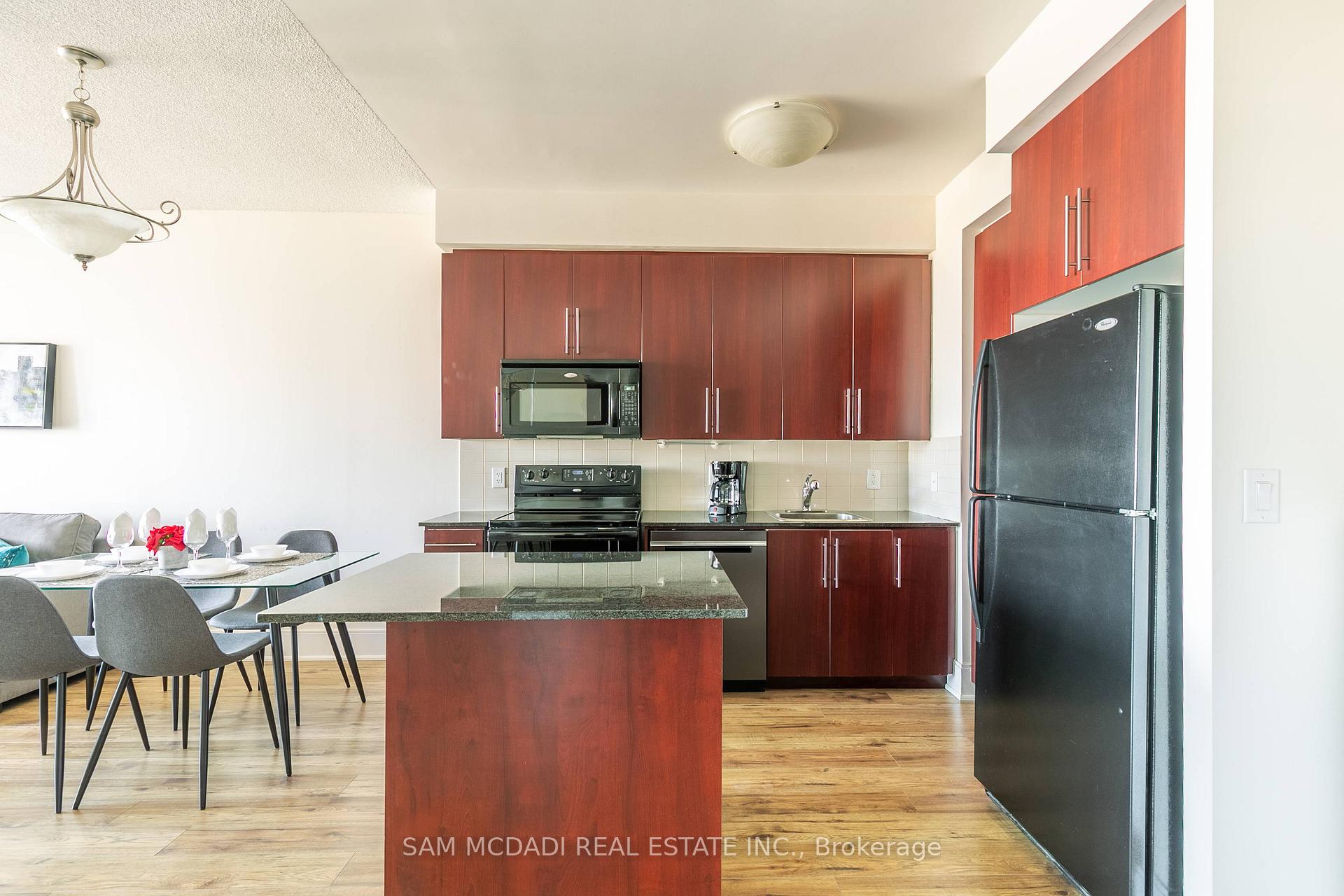 Photo 11 of Unit 1905, 330 Burnhamthorpe Road W, Mississauga, City Centre — HOMEH