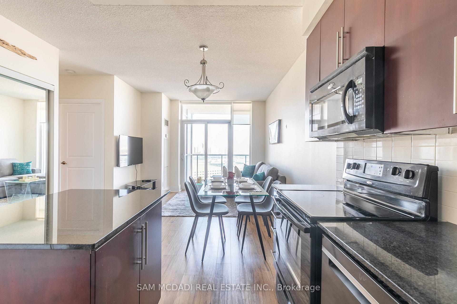 Photo 13 of Unit 1905, 330 Burnhamthorpe Road W, Mississauga, City Centre — HOMEH