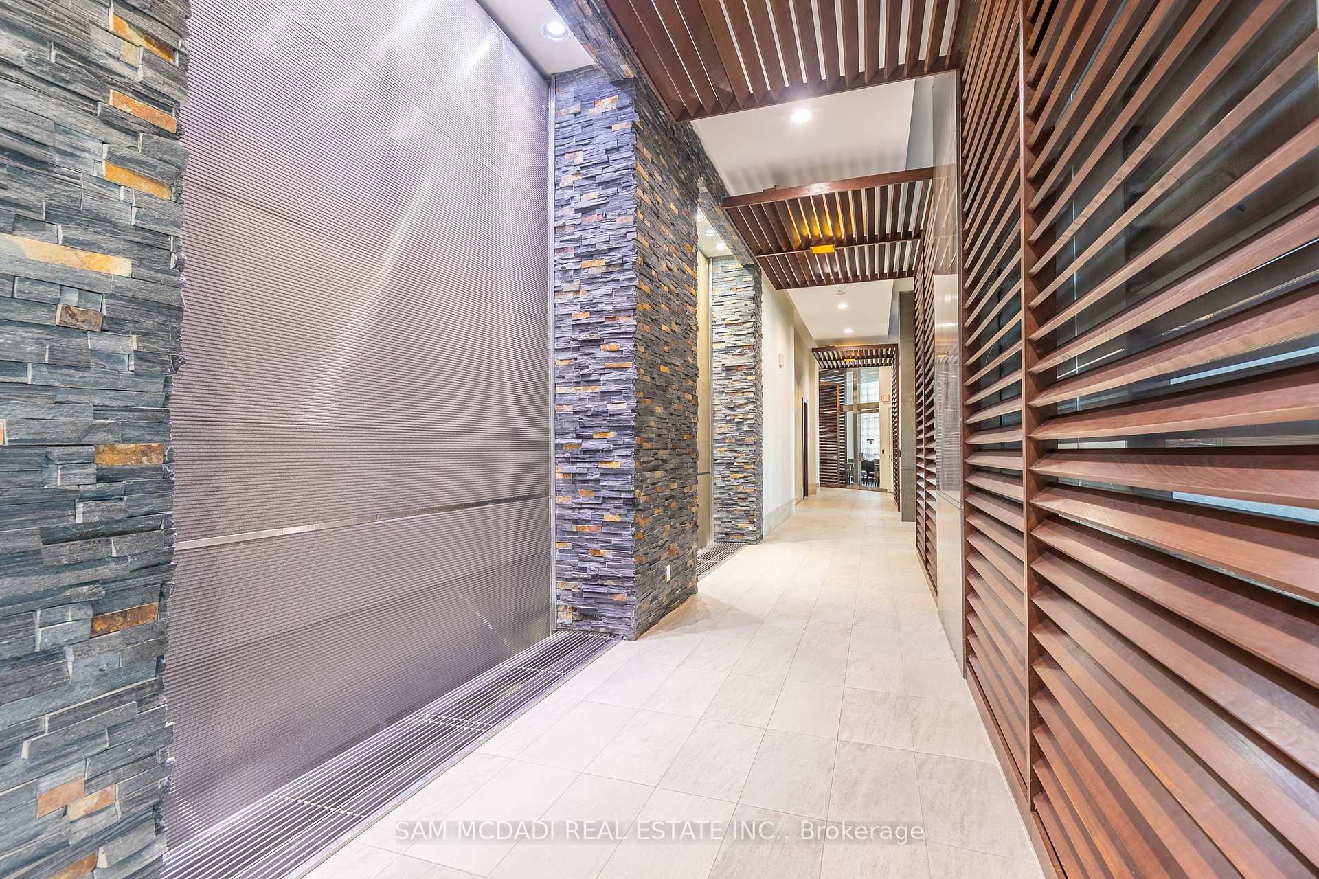 Photo 48 of Unit 1905, 330 Burnhamthorpe Road W, Mississauga, City Centre — HOMEH