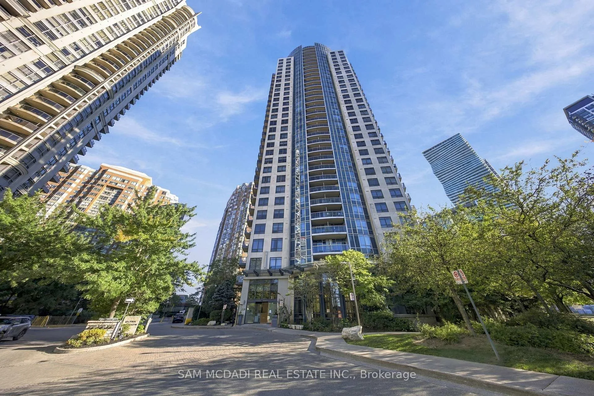 Photo 1 of Unit 1905, 330 Burnhamthorpe Road W, Mississauga, City Centre — HOMEH