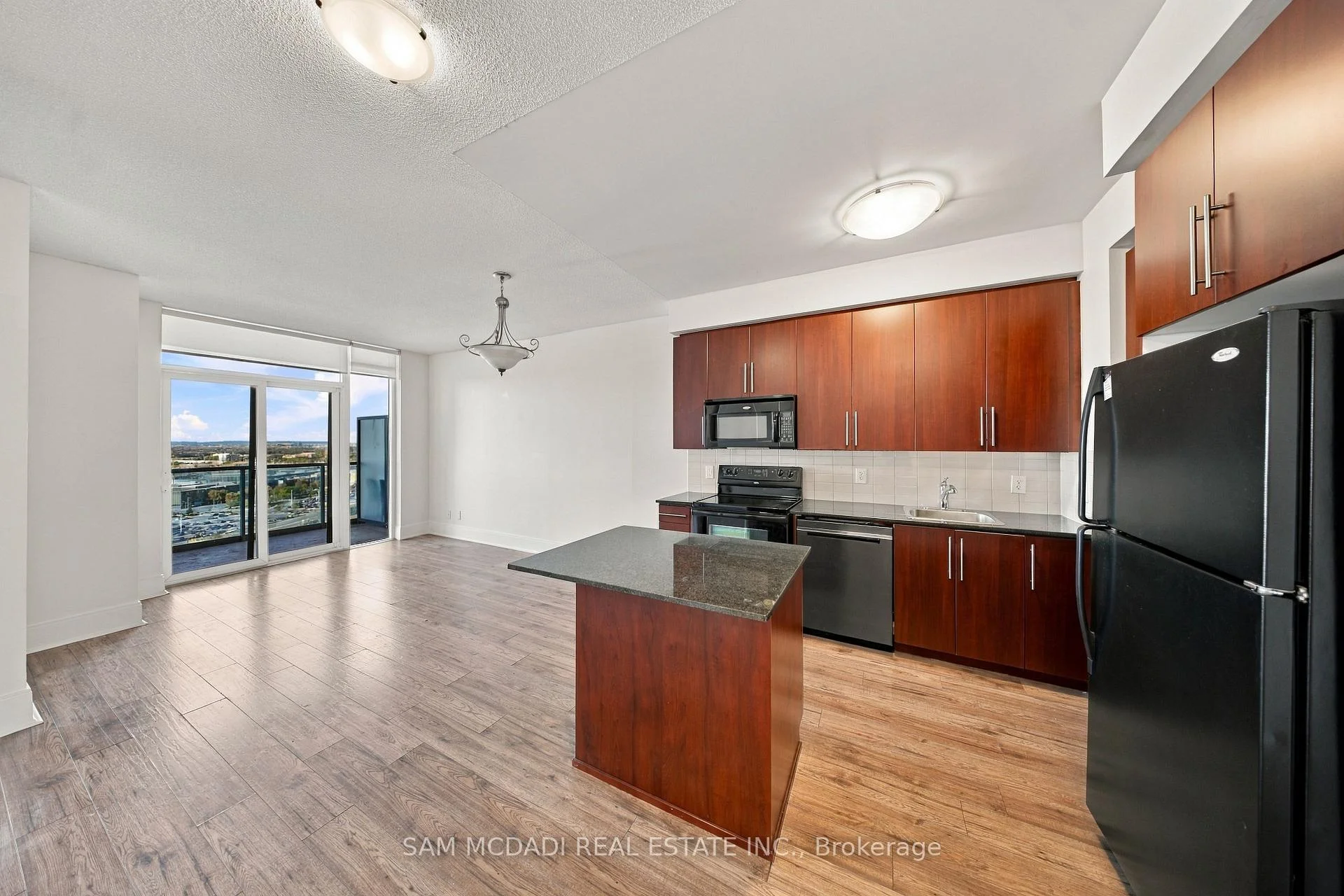 Photo 12 of Unit 1905, 330 Burnhamthorpe Road W, Mississauga, City Centre — HOMEH