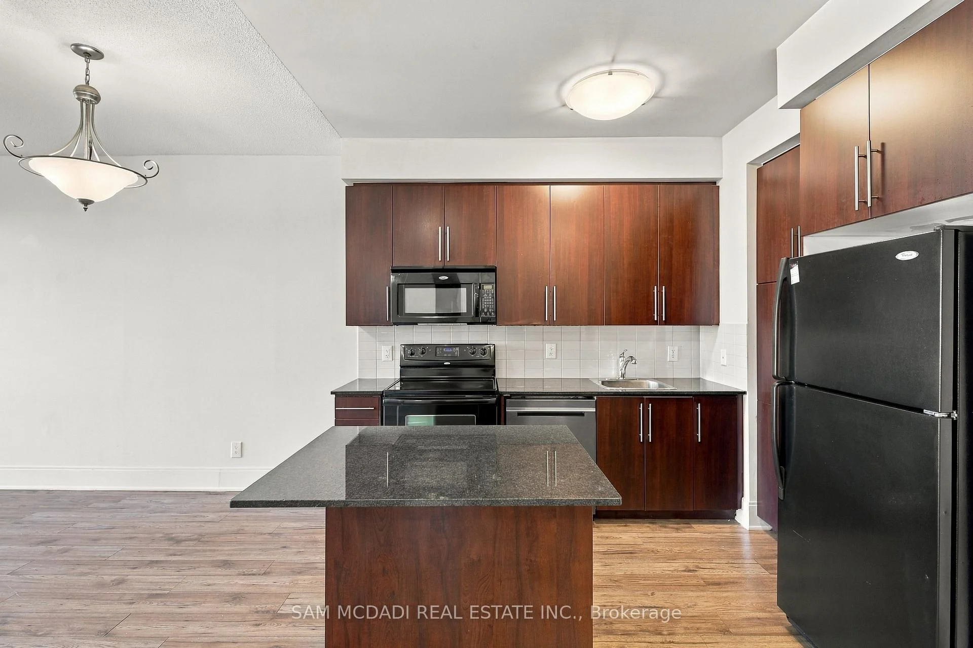 Photo 14 of Unit 1905, 330 Burnhamthorpe Road W, Mississauga, City Centre — HOMEH