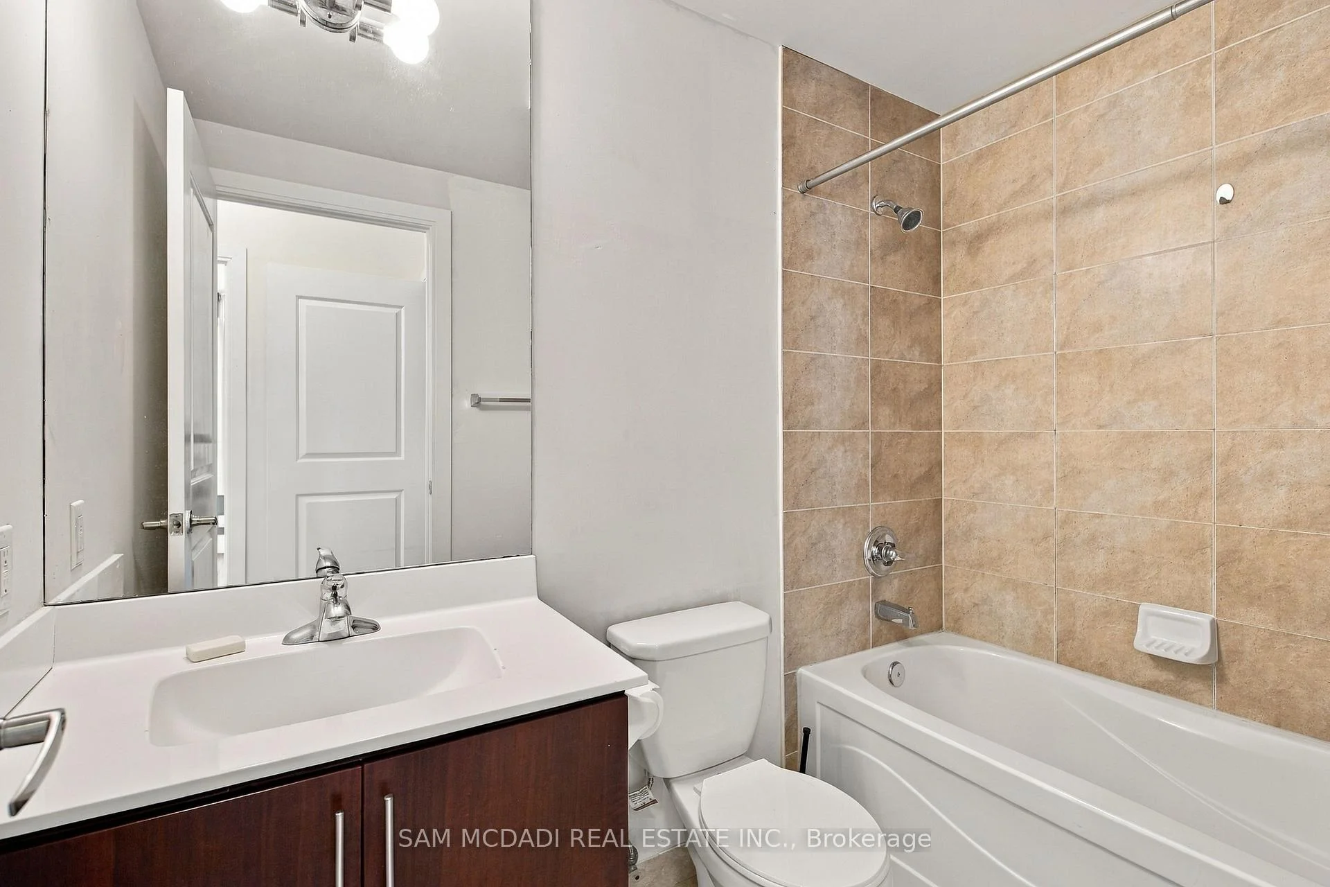 Photo 24 of Unit 1905, 330 Burnhamthorpe Road W, Mississauga, City Centre — HOMEH