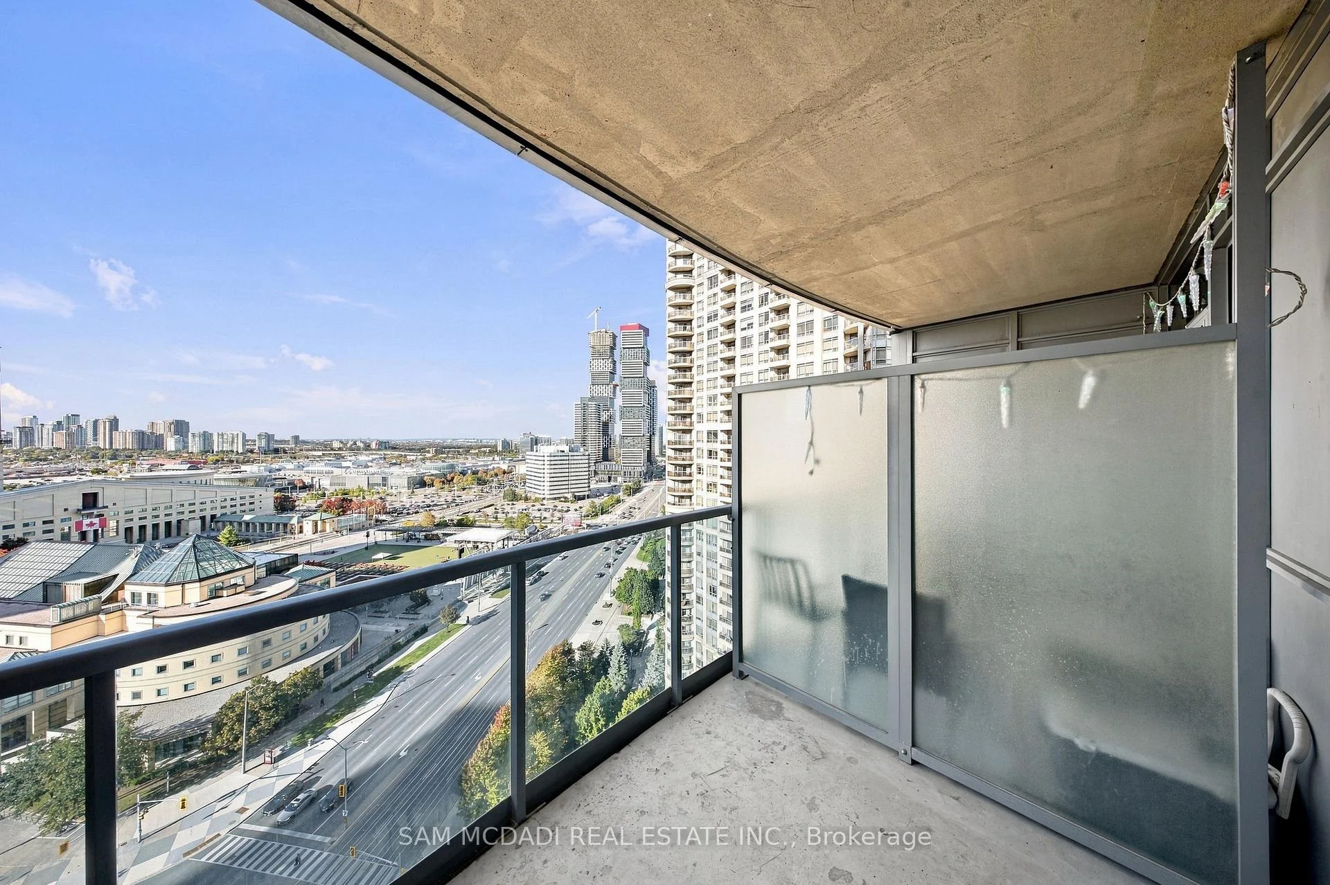 Photo 34 of Unit 1905, 330 Burnhamthorpe Road W, Mississauga, City Centre — HOMEH