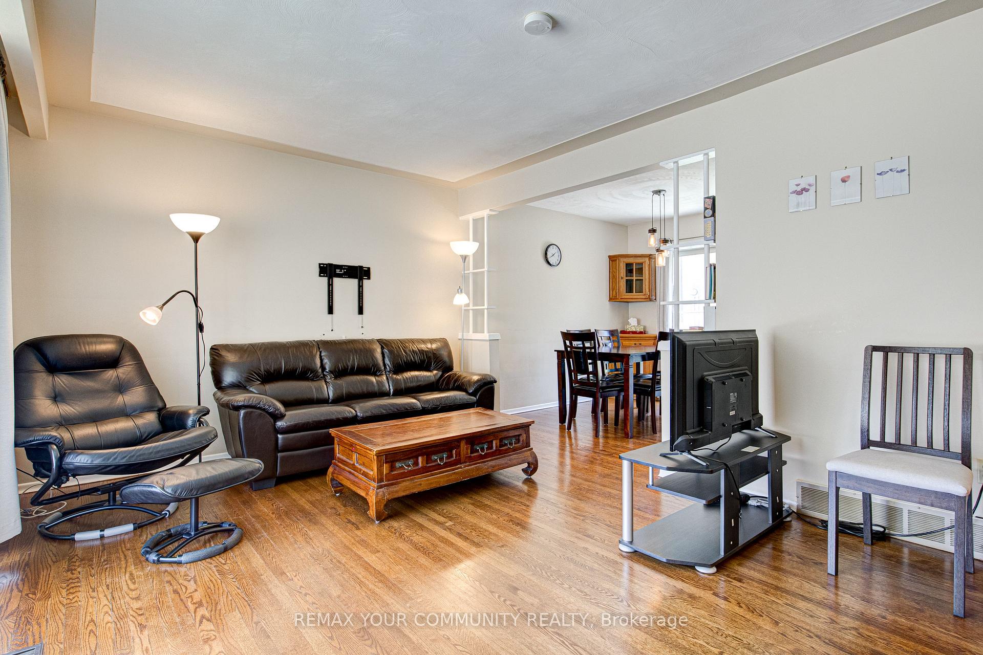 Photo 7 of 557 Glen Manor Boulevard, Waterloo, Lakeshore Village — HOMEH