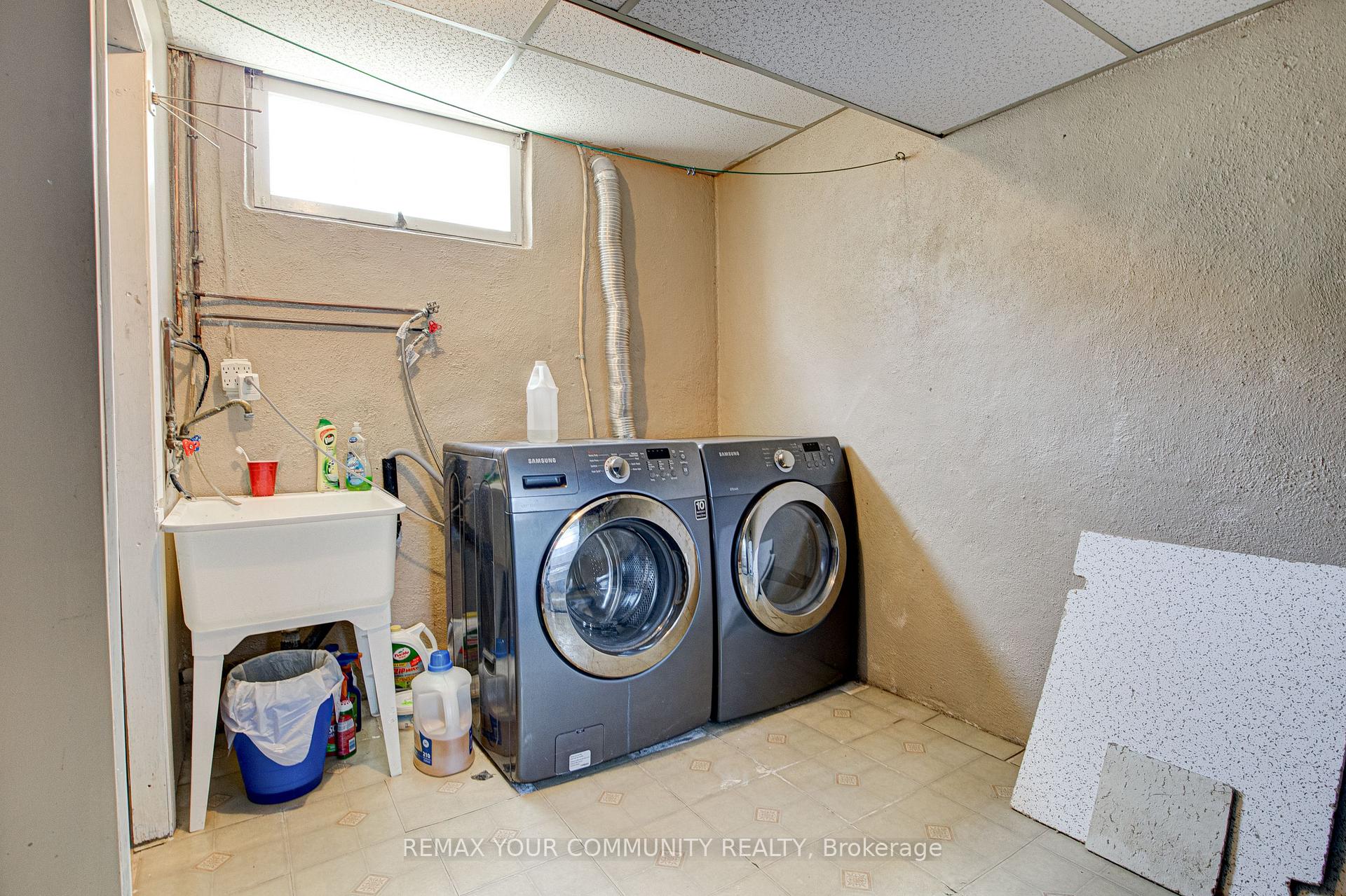 Photo 23 of 557 Glen Manor Boulevard, Waterloo, Lakeshore Village — HOMEH