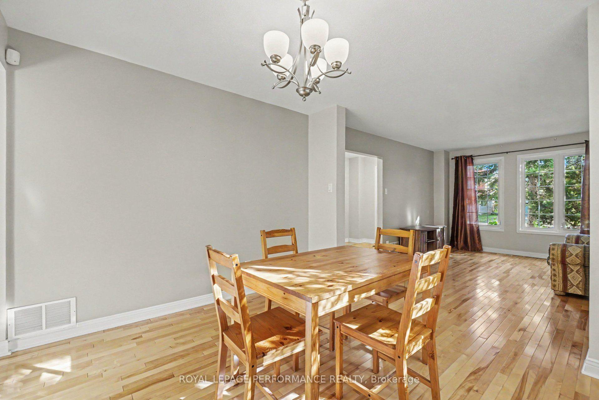 Photo 6 of 1466 Prestone Drive, Ottawa, Bilberry Creek/Queenswood Heights — HOMEH