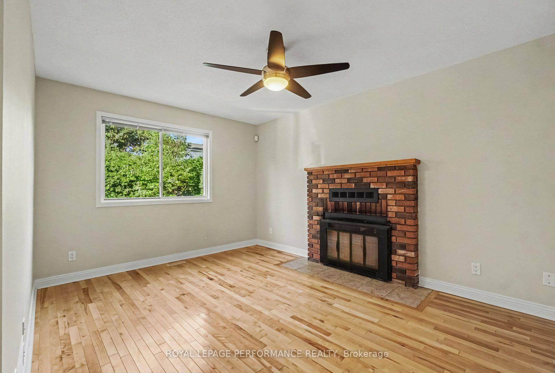 Photo 11 of 1466 Prestone Drive, Ottawa, Bilberry Creek/Queenswood Heights — HOMEH