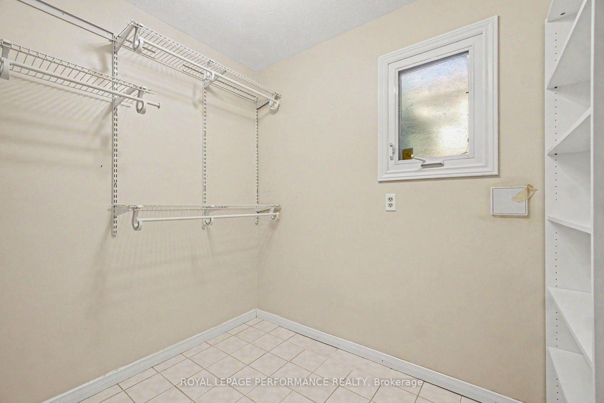 Photo 14 of 1466 Prestone Drive, Ottawa, Bilberry Creek/Queenswood Heights — HOMEH