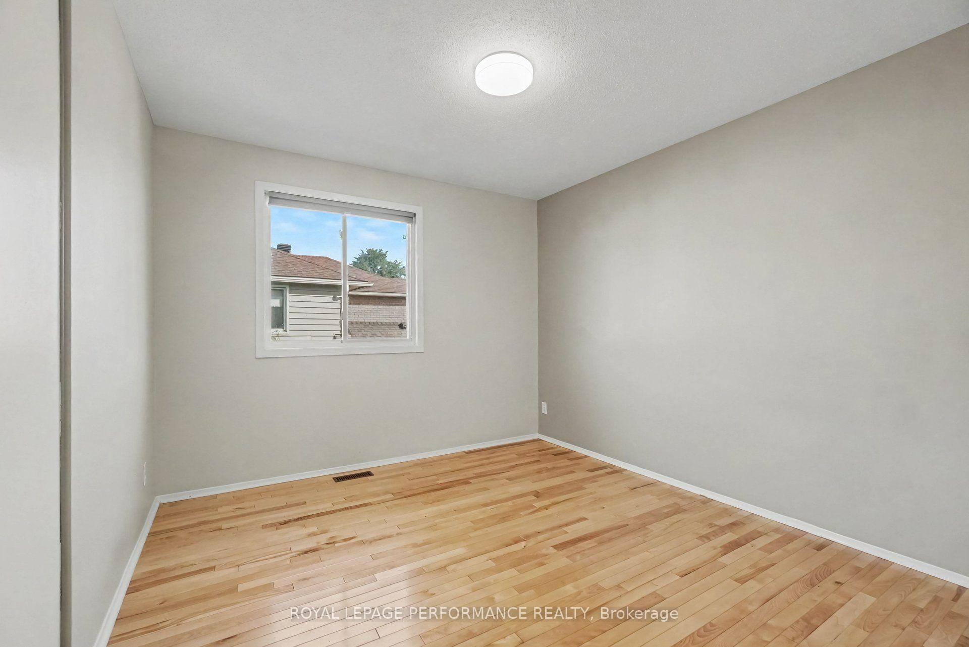 Photo 20 of 1466 Prestone Drive, Ottawa, Bilberry Creek/Queenswood Heights — HOMEH