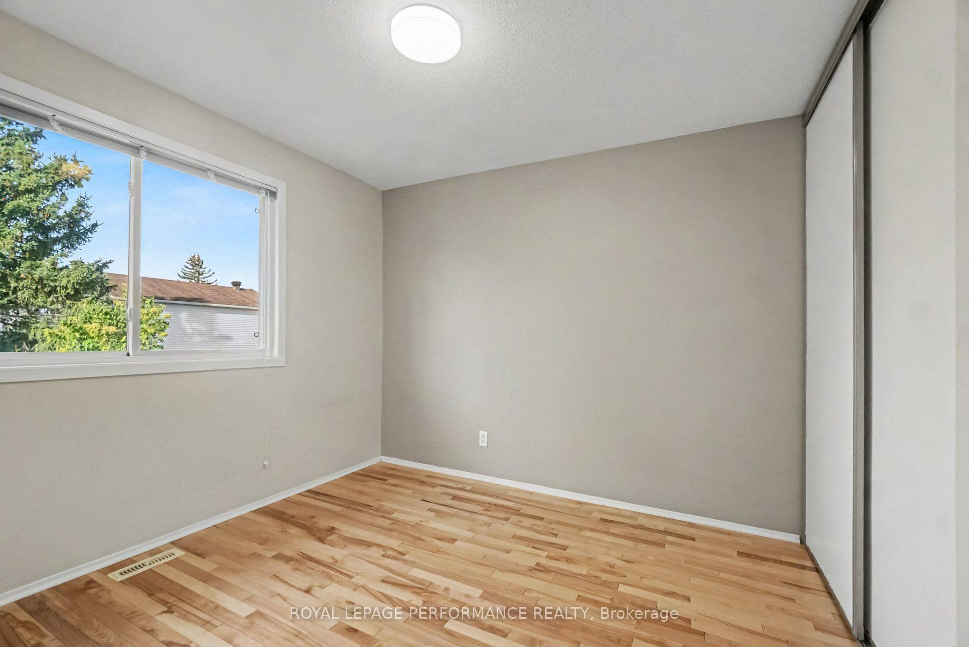 Photo 21 of 1466 Prestone Drive, Ottawa, Bilberry Creek/Queenswood Heights — HOMEH