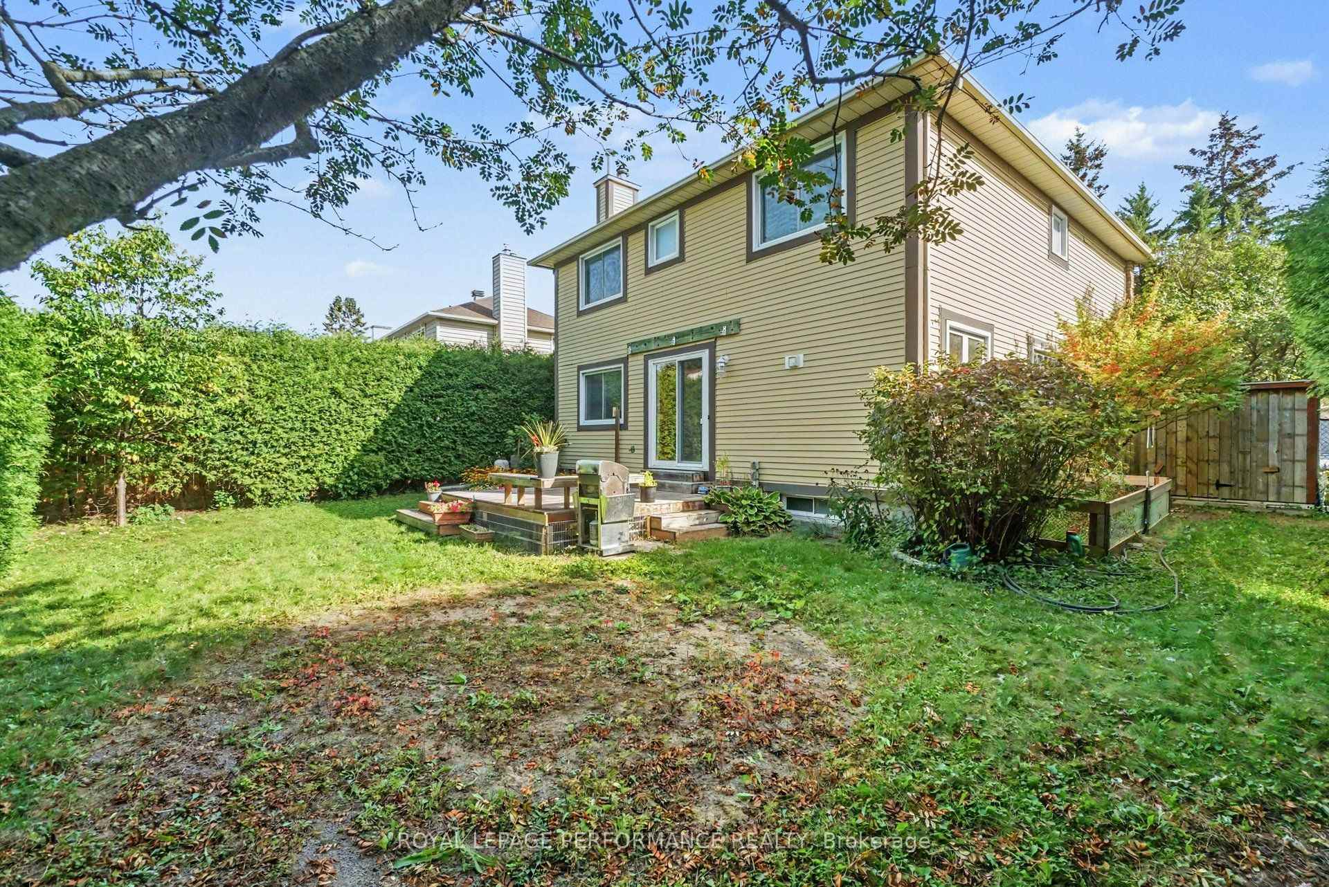 Photo 29 of 1466 Prestone Drive, Ottawa, Bilberry Creek/Queenswood Heights — HOMEH