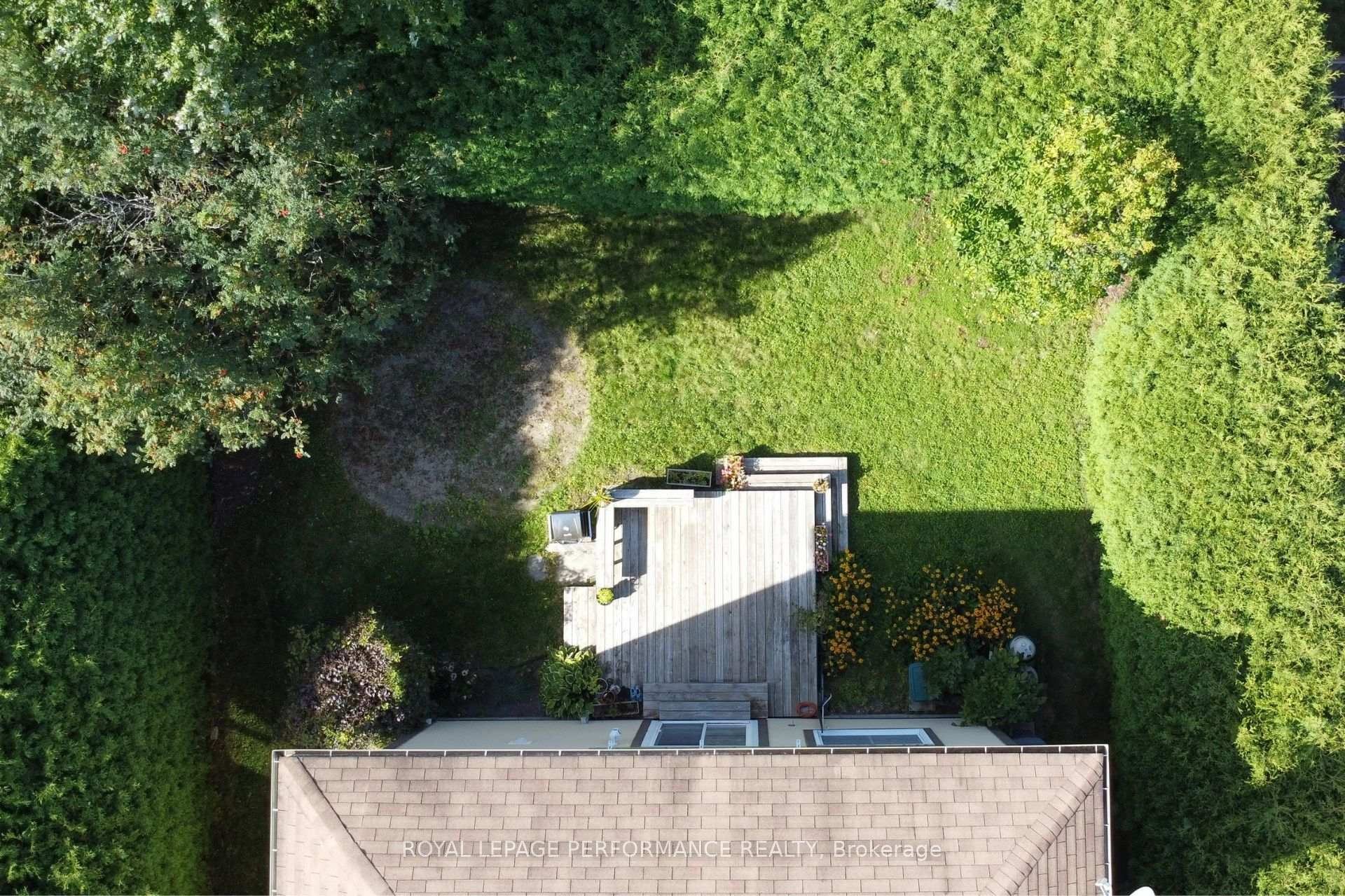 Photo 30 of 1466 Prestone Drive, Ottawa, Bilberry Creek/Queenswood Heights — HOMEH