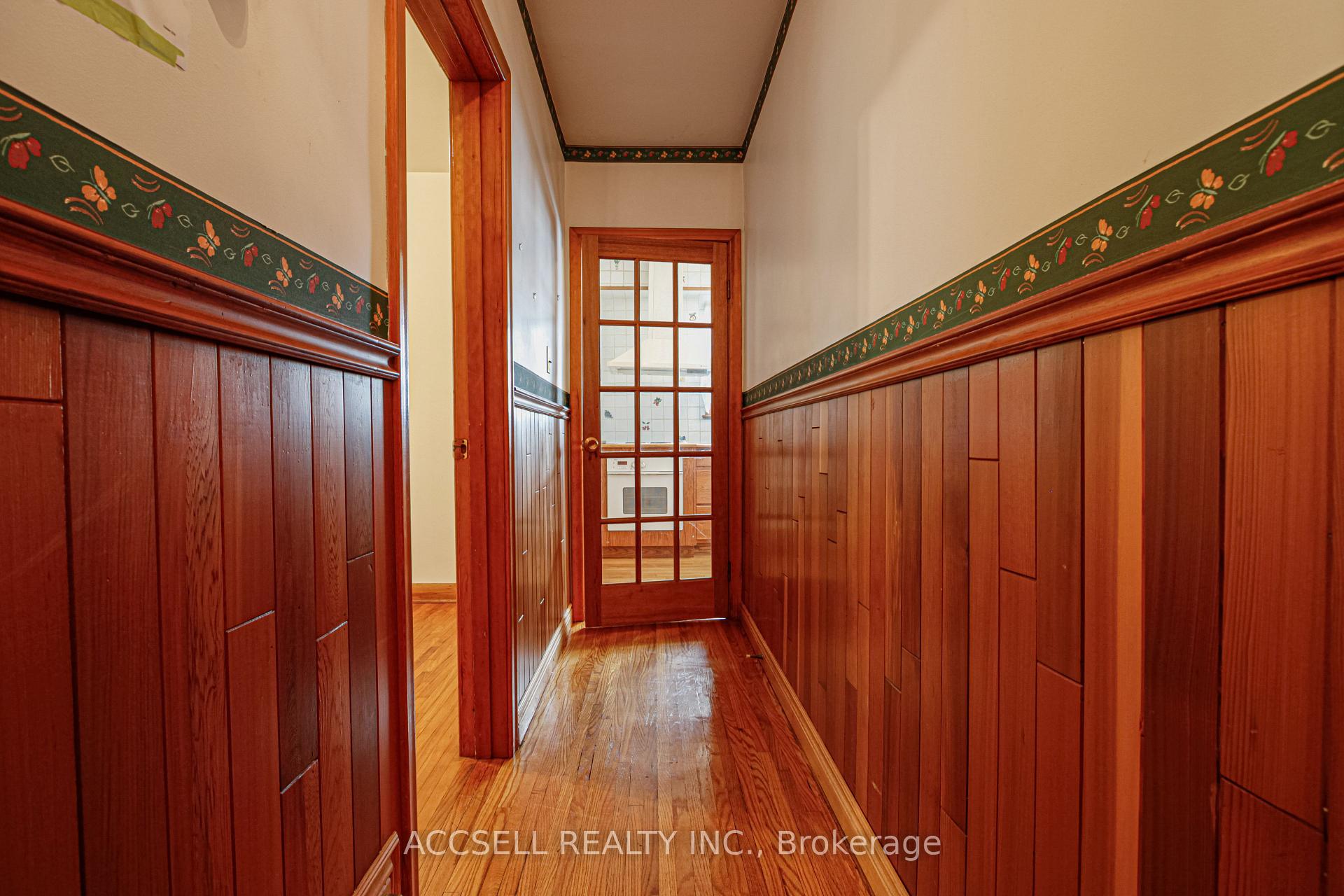 Photo 10 of 1358 Sedgewick Crescent, Oakville, Southwest — HOMEH