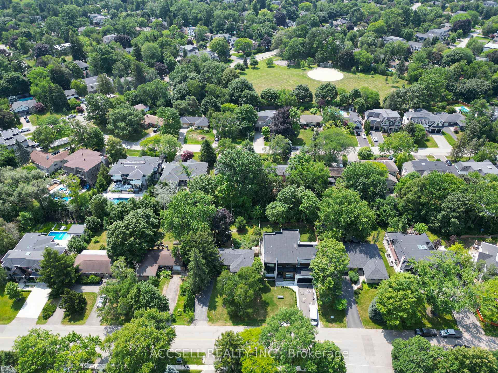 Photo 29 of 1358 Sedgewick Crescent, Oakville, Southwest — HOMEH