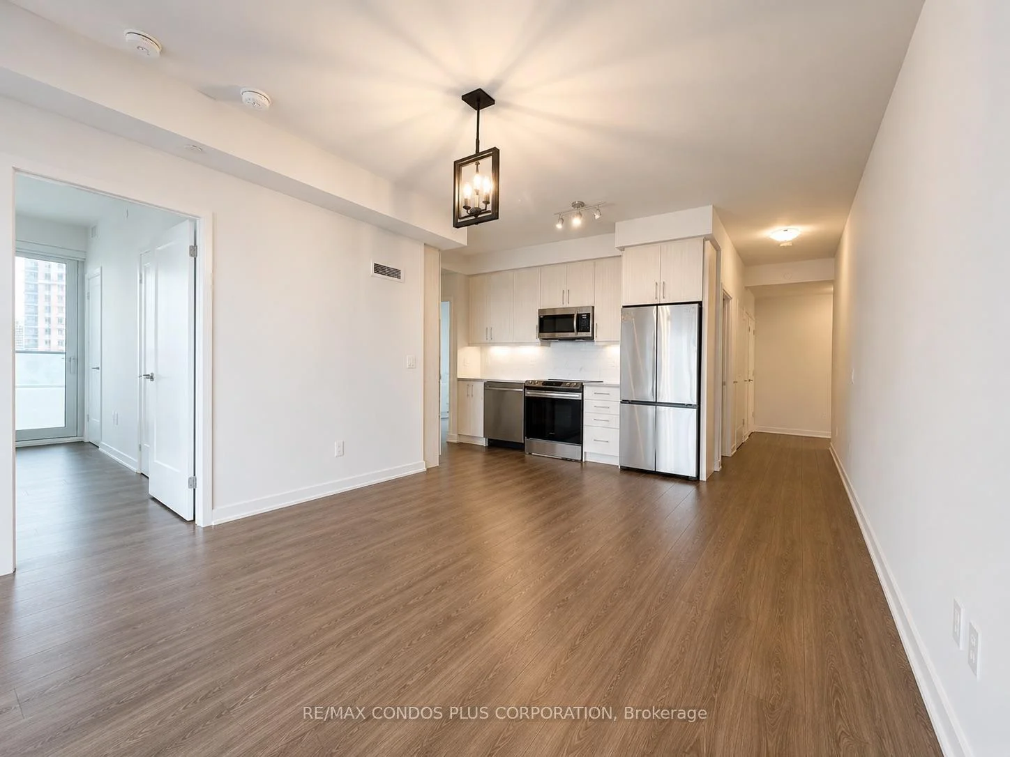 Photo 12 of Unit 503, 105 Oneida Crescent, Richmond Hill, Langstaff — HOMEH