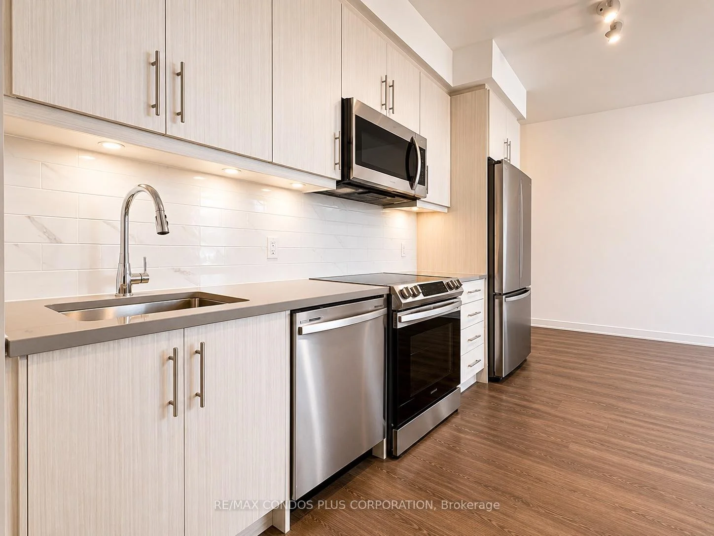 Photo 20 of Unit 503, 105 Oneida Crescent, Richmond Hill, Langstaff — HOMEH