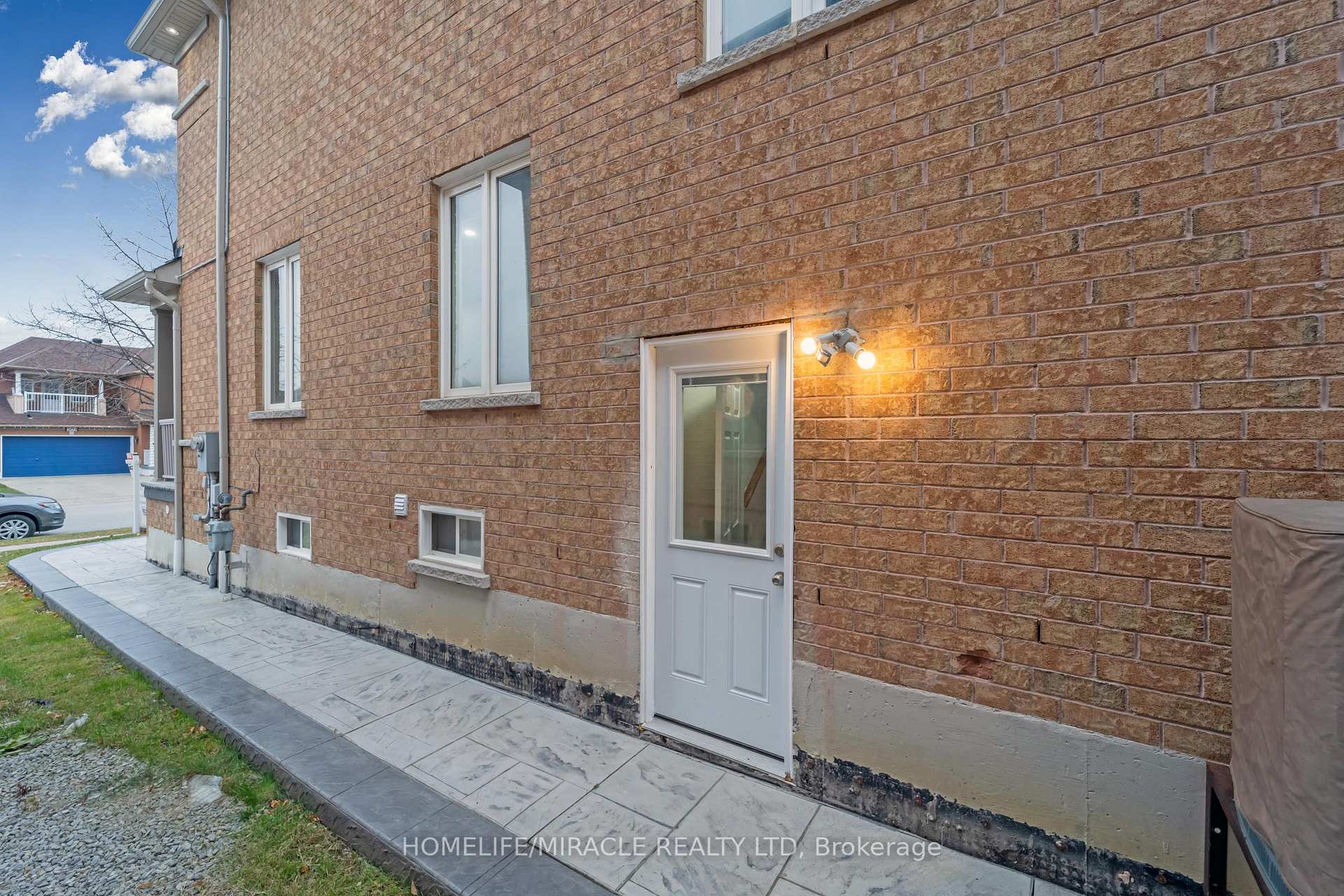 Front of Unit Bsmt, 318 Sunny Meadow Boulevard