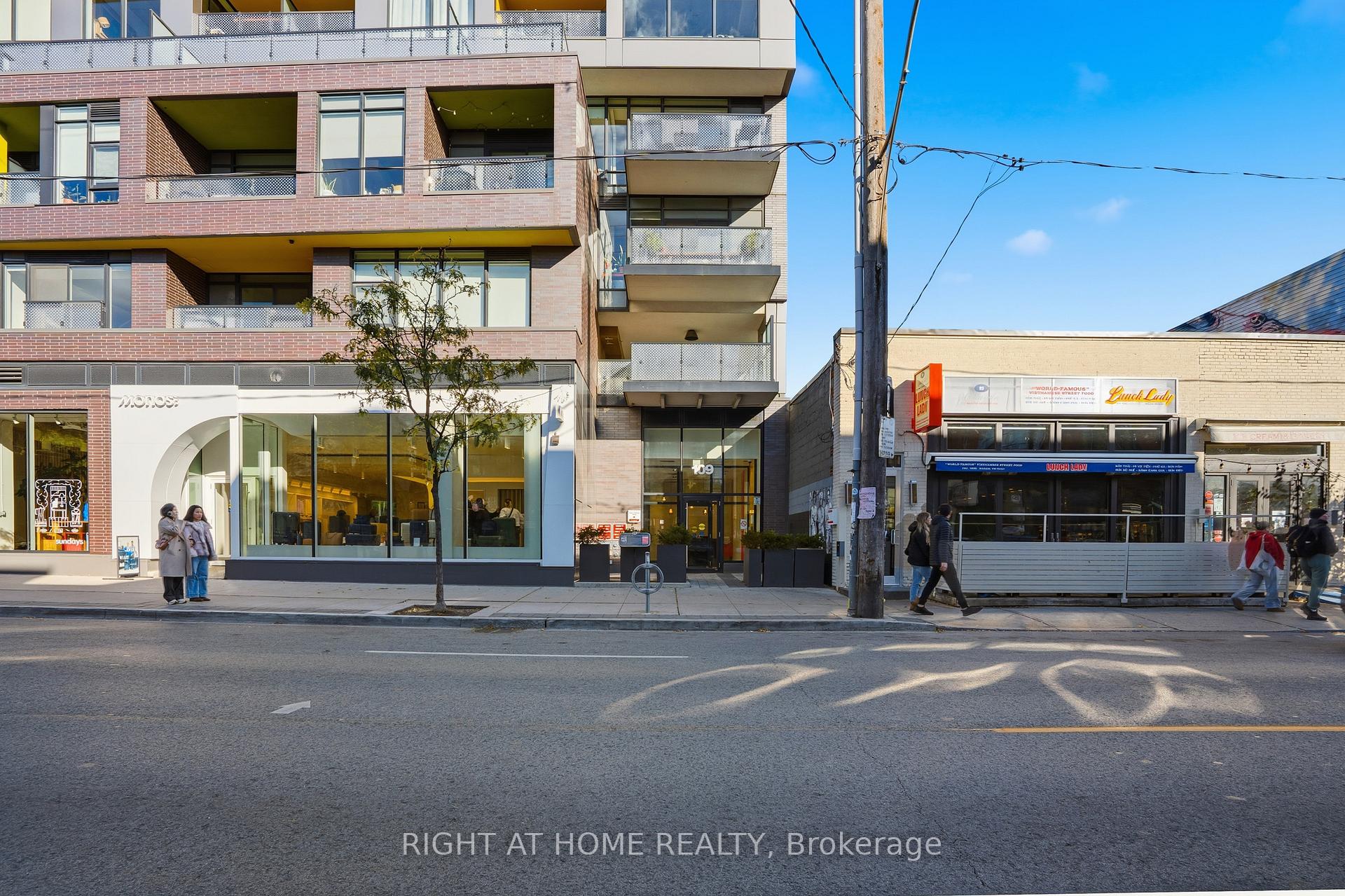 Photo of Unit 511, 109 Ossington Avenue