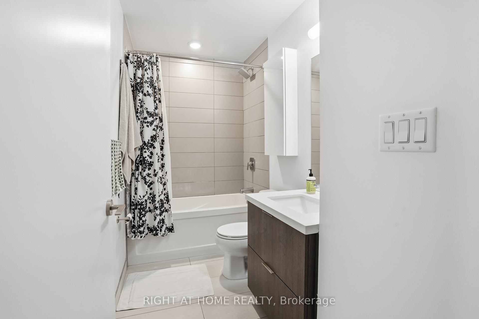Photo 5 of Unit 511, 109 Ossington Avenue, Toronto, Trinity-Bellwoods — HOMEH