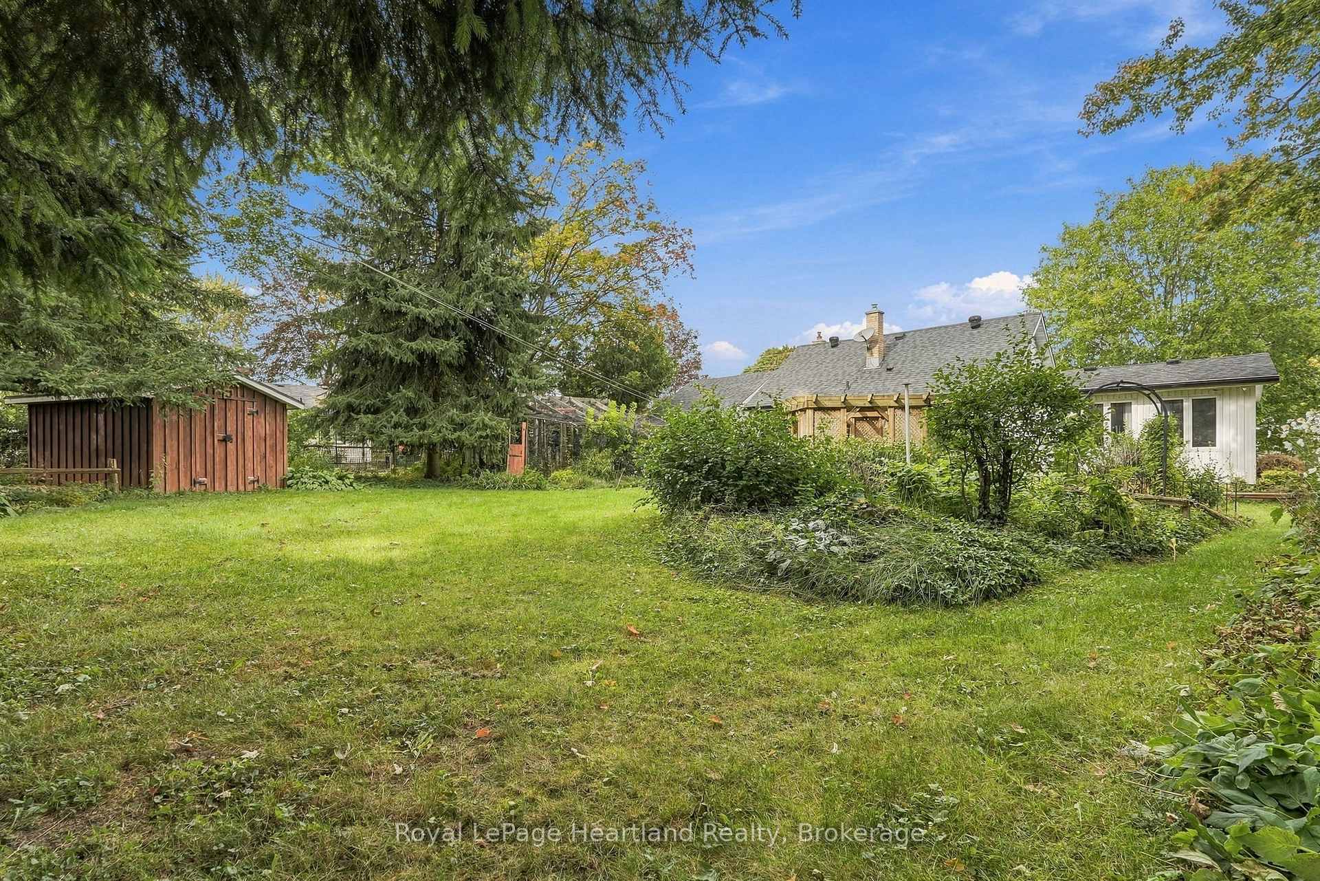 Photo 38 of 156 Queen Street S, Minto — HOMEH