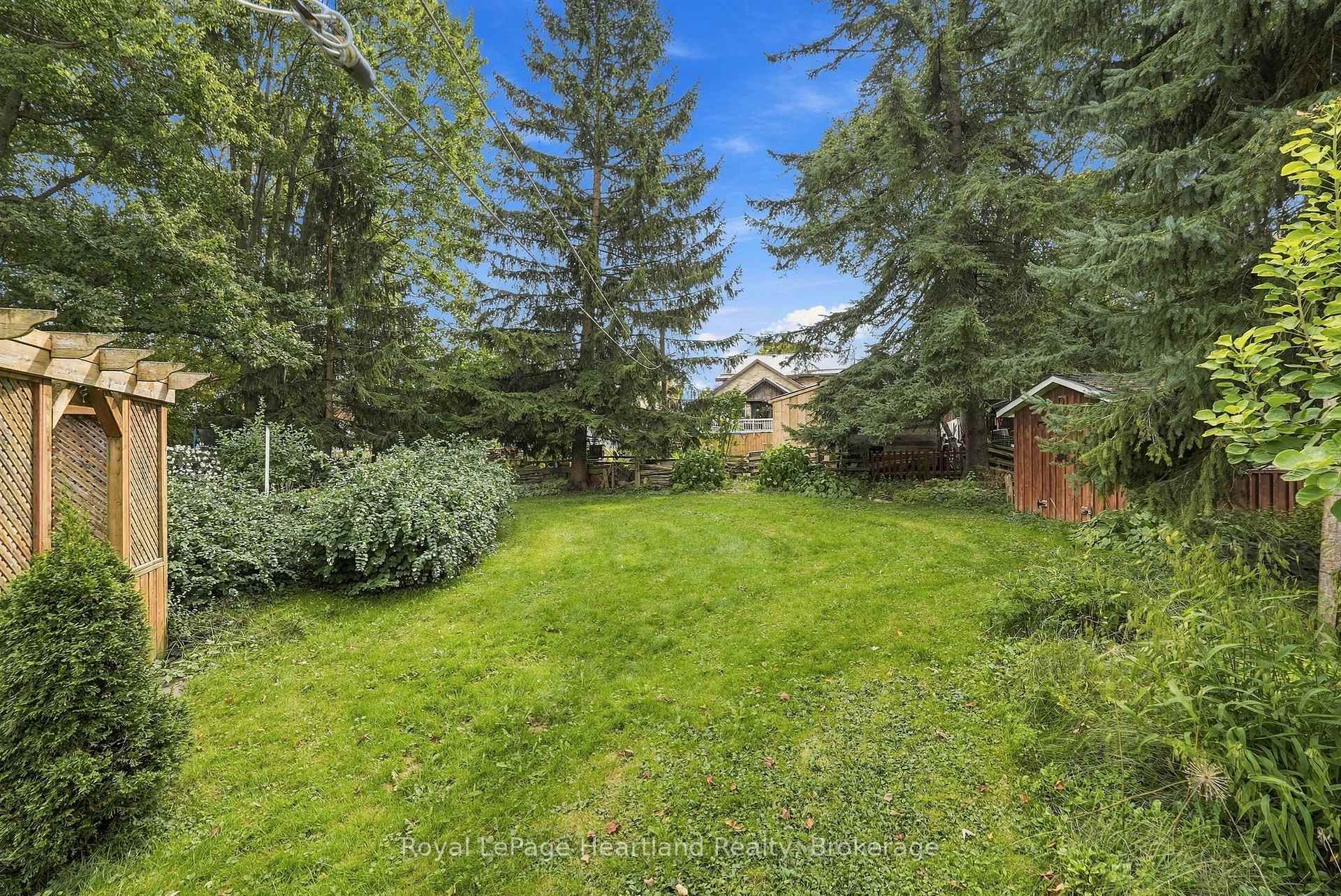 Photo 39 of 156 Queen Street S, Minto — HOMEH
