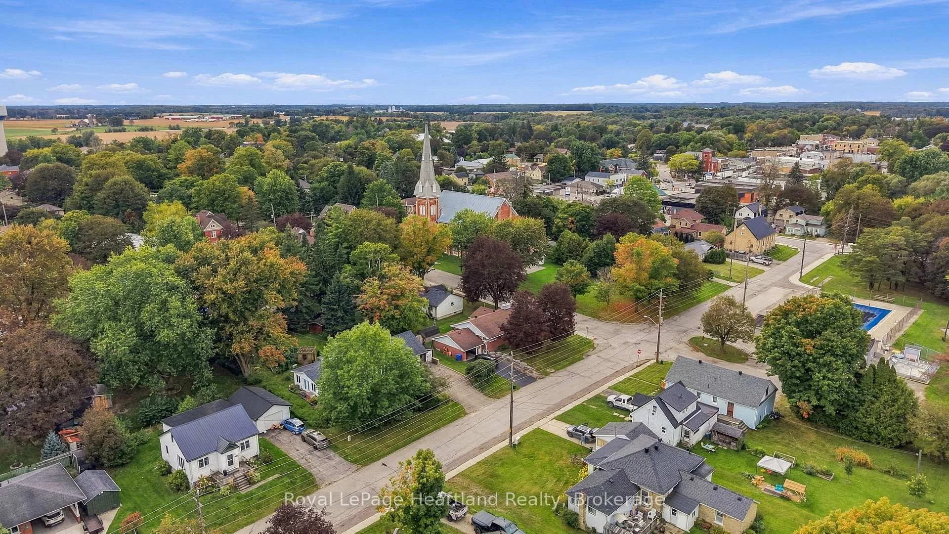 Photo 44 of 156 Queen Street S, Minto — HOMEH