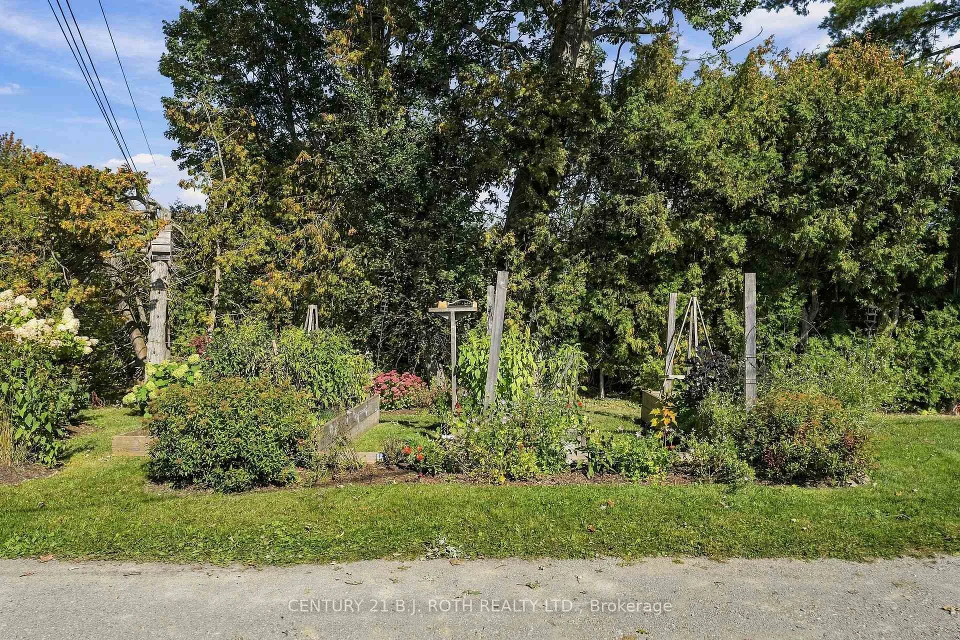 Photo 52 of 19 Stanley Avenue, Oro-Medonte, Rural Oro-Medonte — HOMEH