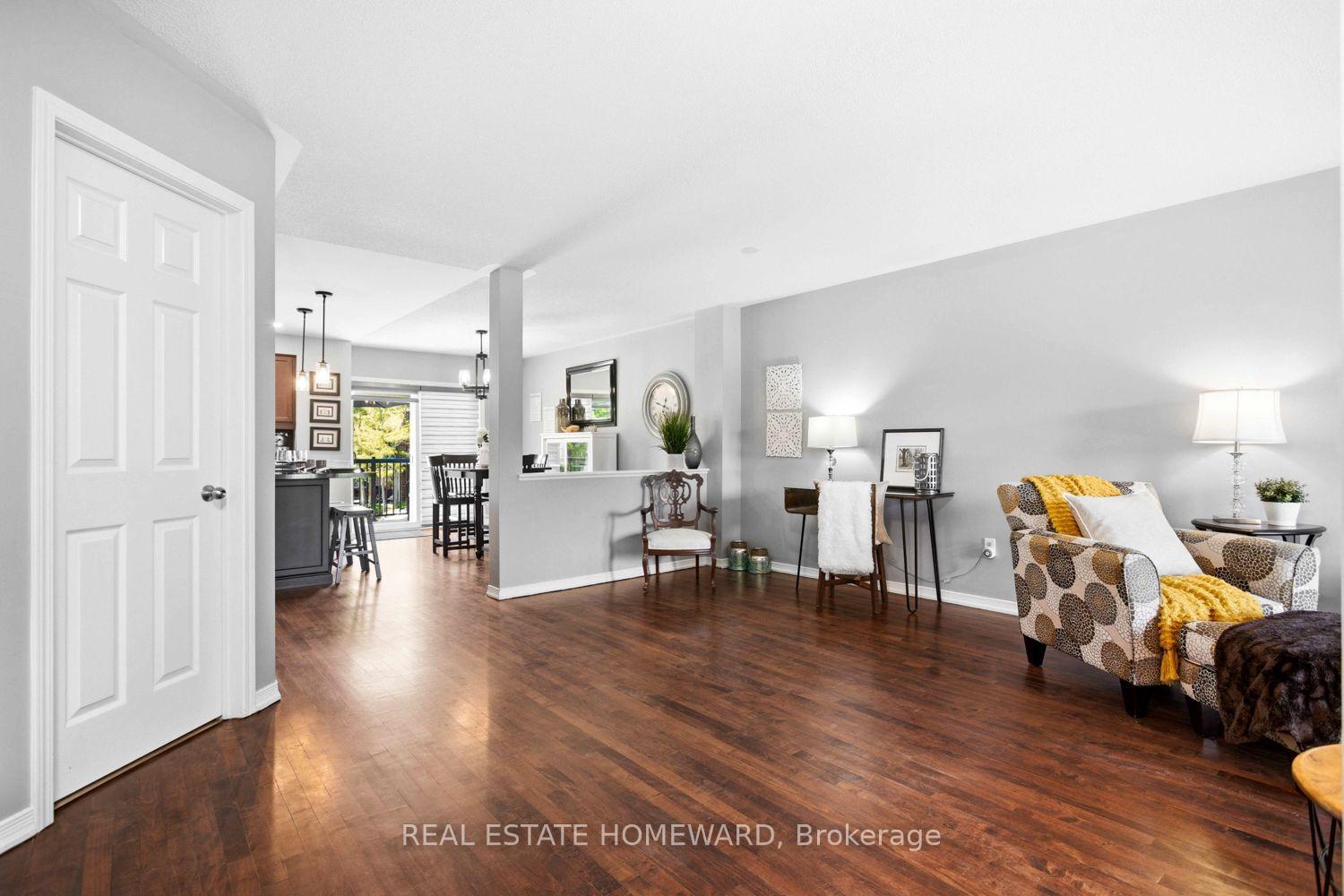Photo 8 of Unit 10, 571 Longworth Avenue E, Clarington, Bowmanville — HOMEH
