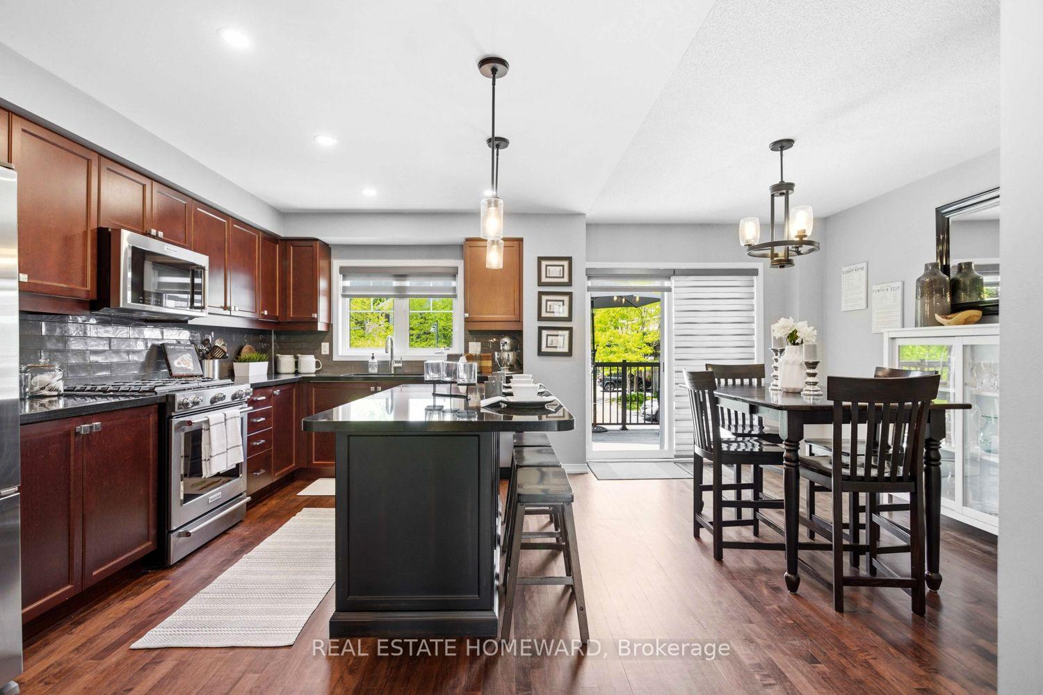 Photo 11 of Unit 10, 571 Longworth Avenue E, Clarington, Bowmanville — HOMEH
