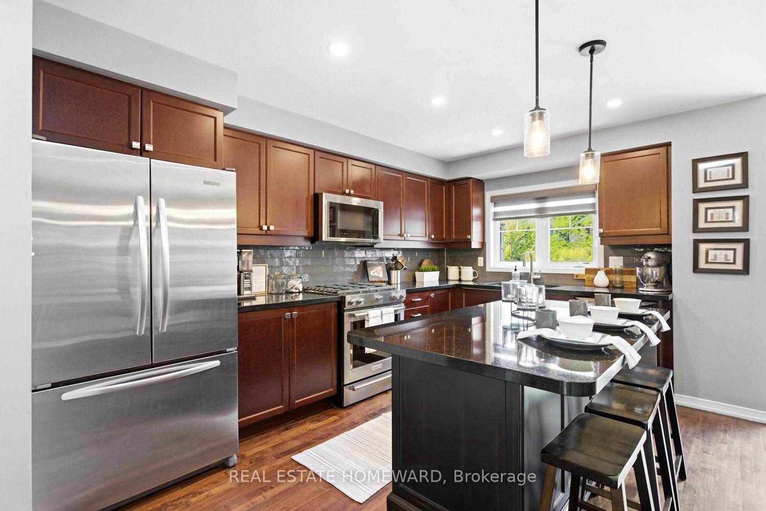 Photo 14 of Unit 10, 571 Longworth Avenue E, Clarington, Bowmanville — HOMEH