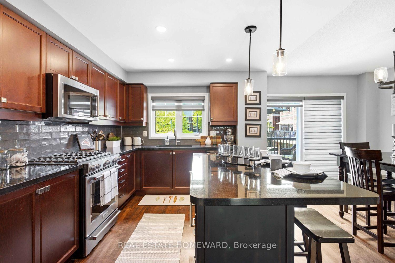 Photo 17 of Unit 10, 571 Longworth Avenue E, Clarington, Bowmanville — HOMEH