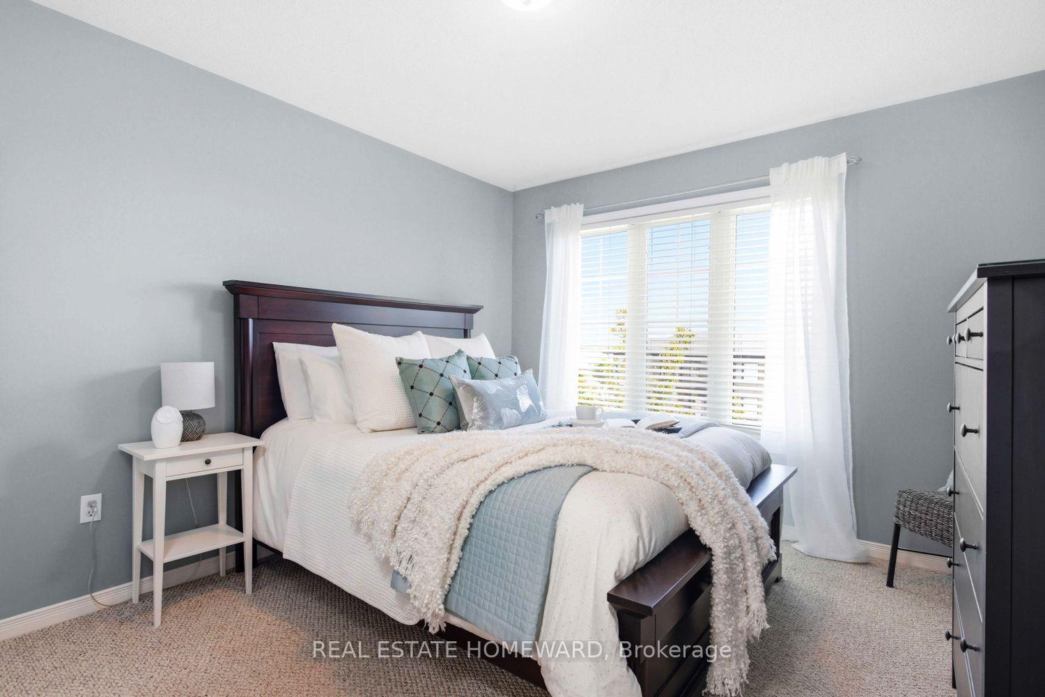 Photo 20 of Unit 10, 571 Longworth Avenue E, Clarington, Bowmanville — HOMEH