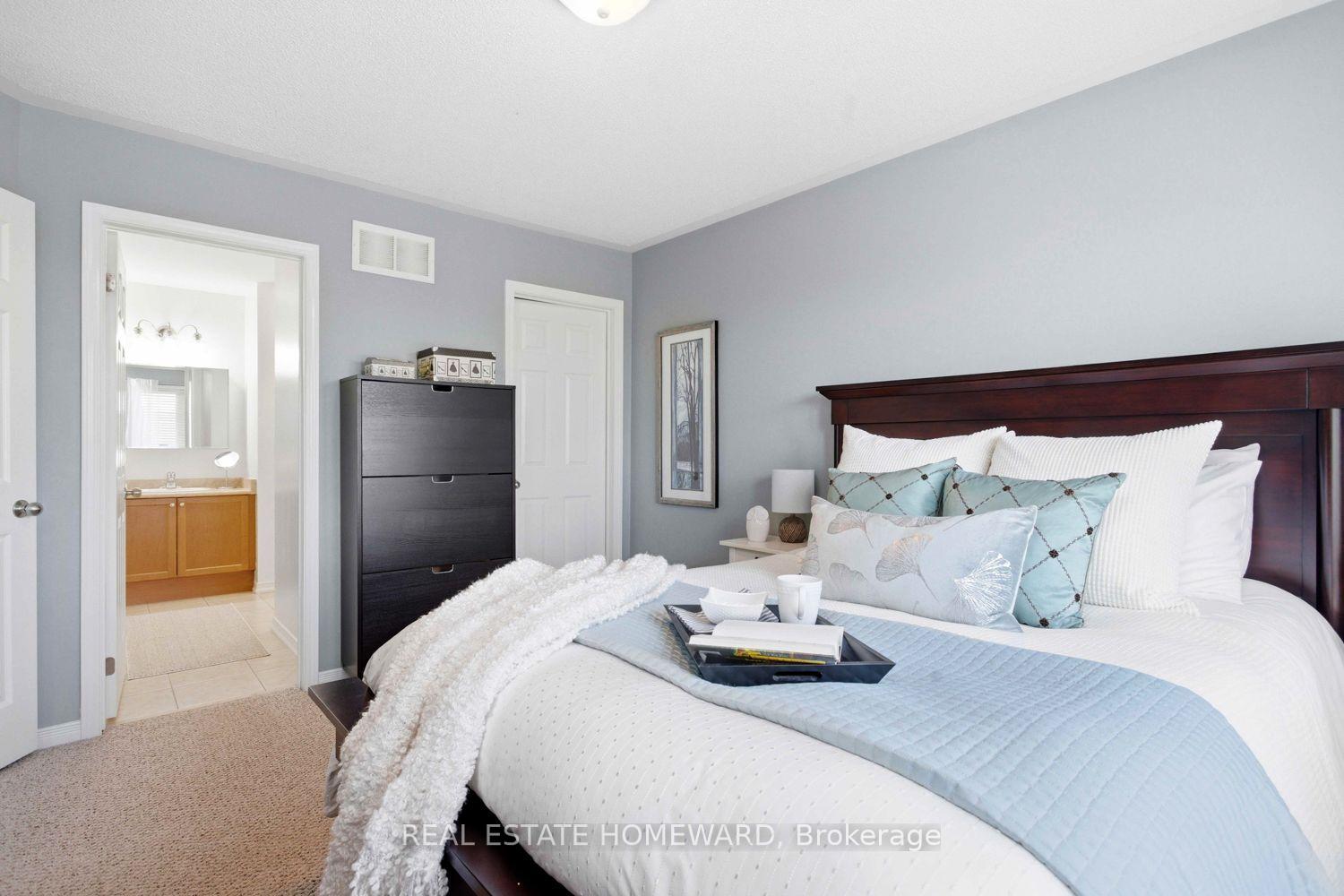 Photo 21 of Unit 10, 571 Longworth Avenue E, Clarington, Bowmanville — HOMEH